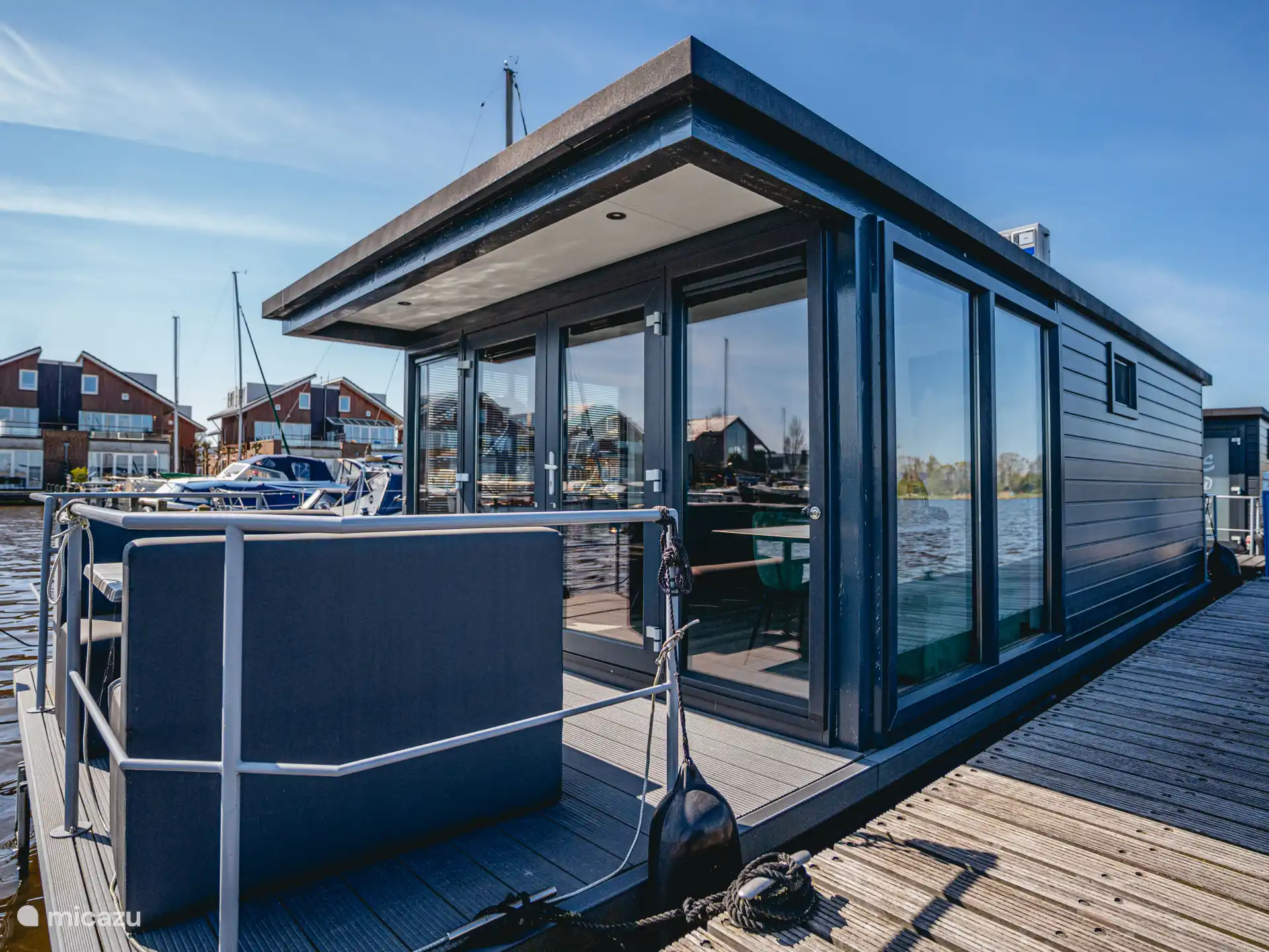 Houseboat Uitgeest with Air Conditioning | 4P in Netherlands, North Holland, Uitgeest - rv / yacht / houseboat