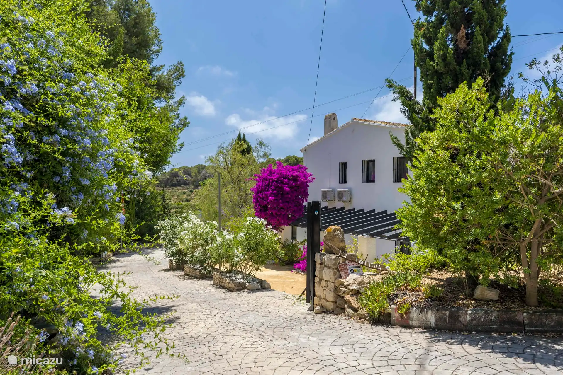 Charmant, atmosphärisch und im Ibiza-Stil.