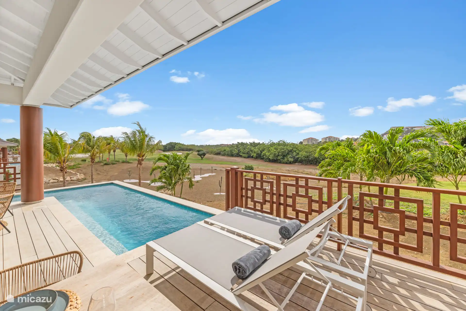 Mooi uitzicht op de golfbaan van Blue Bay Resort