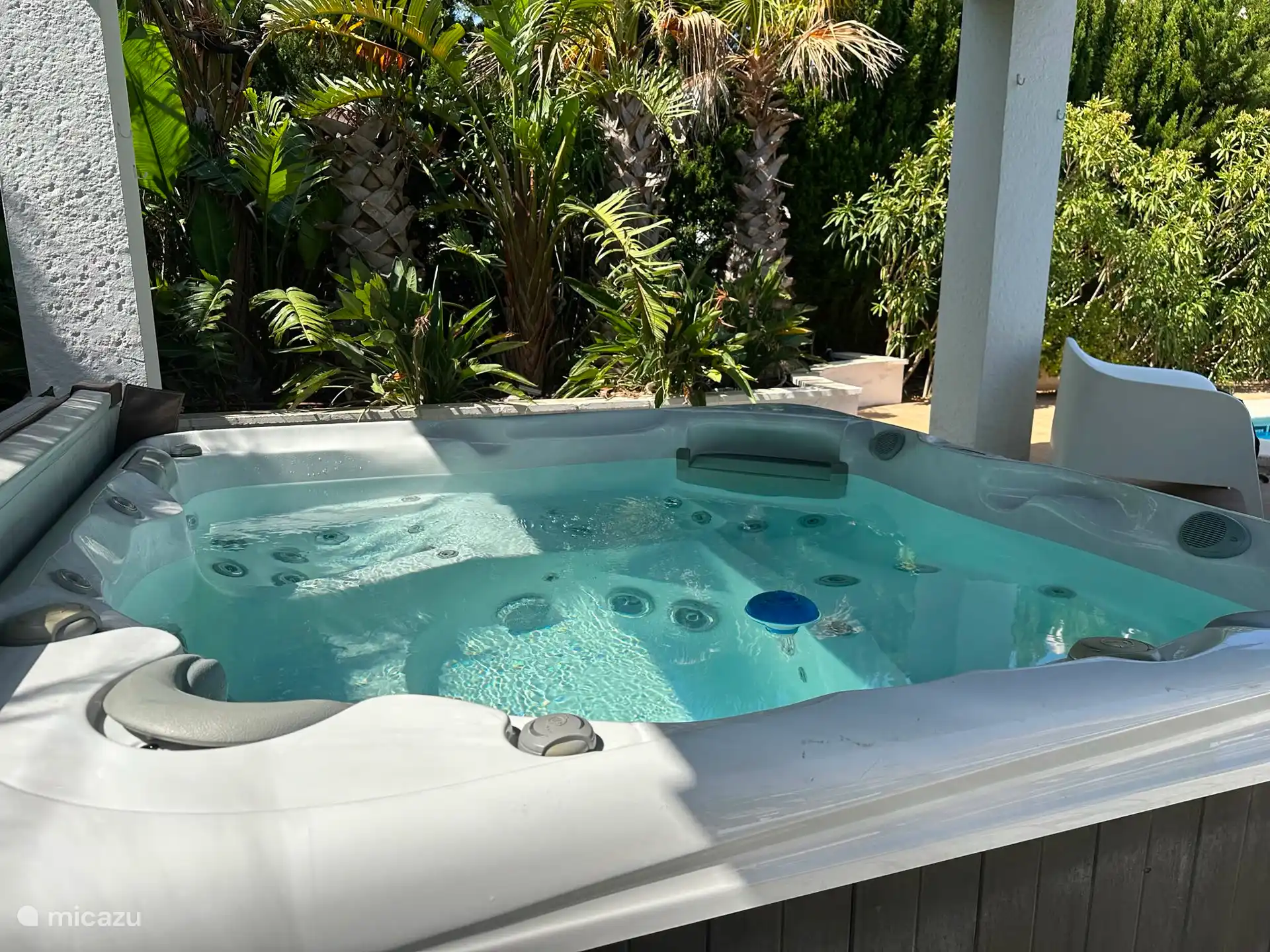 Jacuzzi