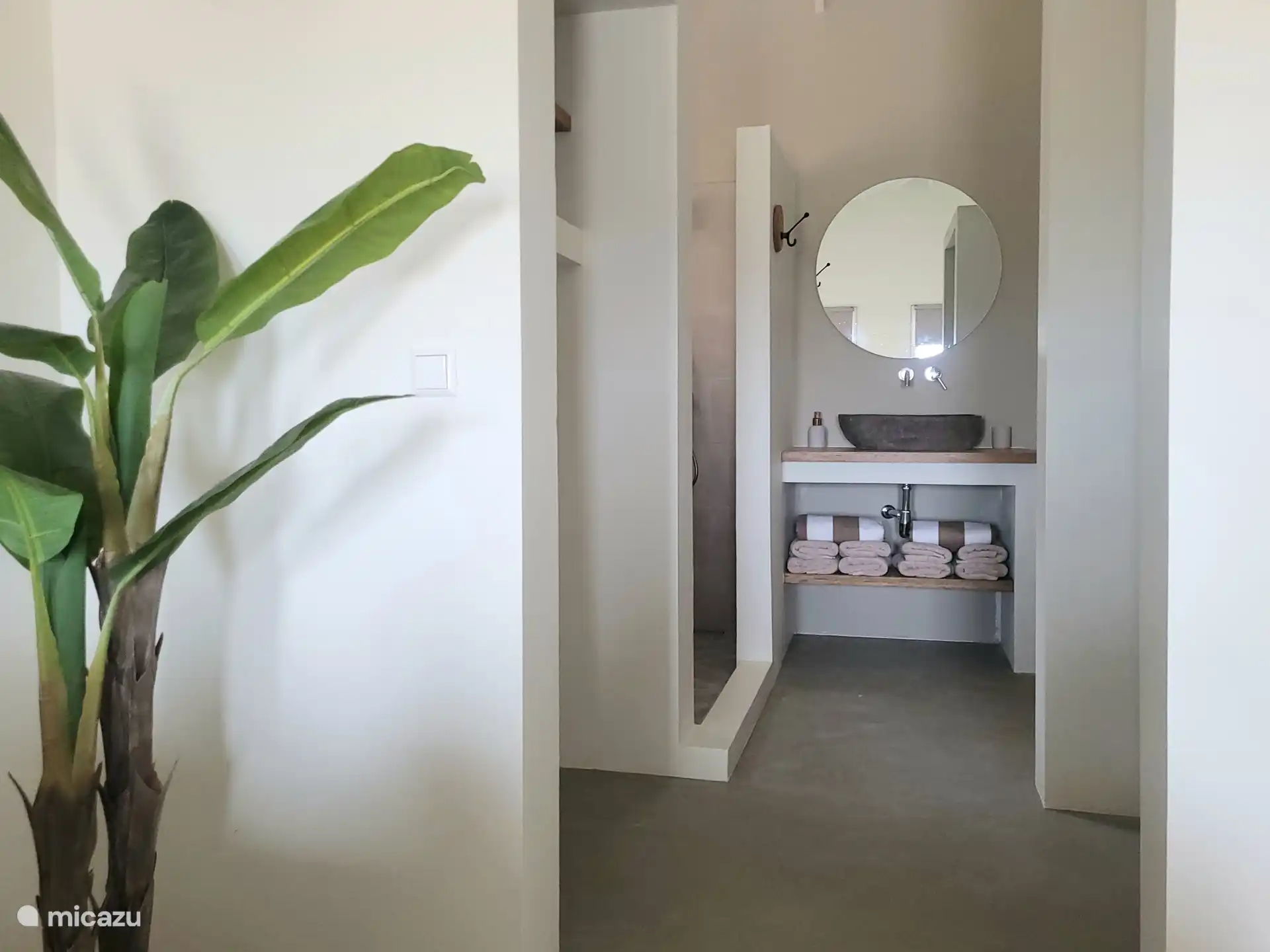 Inloopbadkamer master bedroom