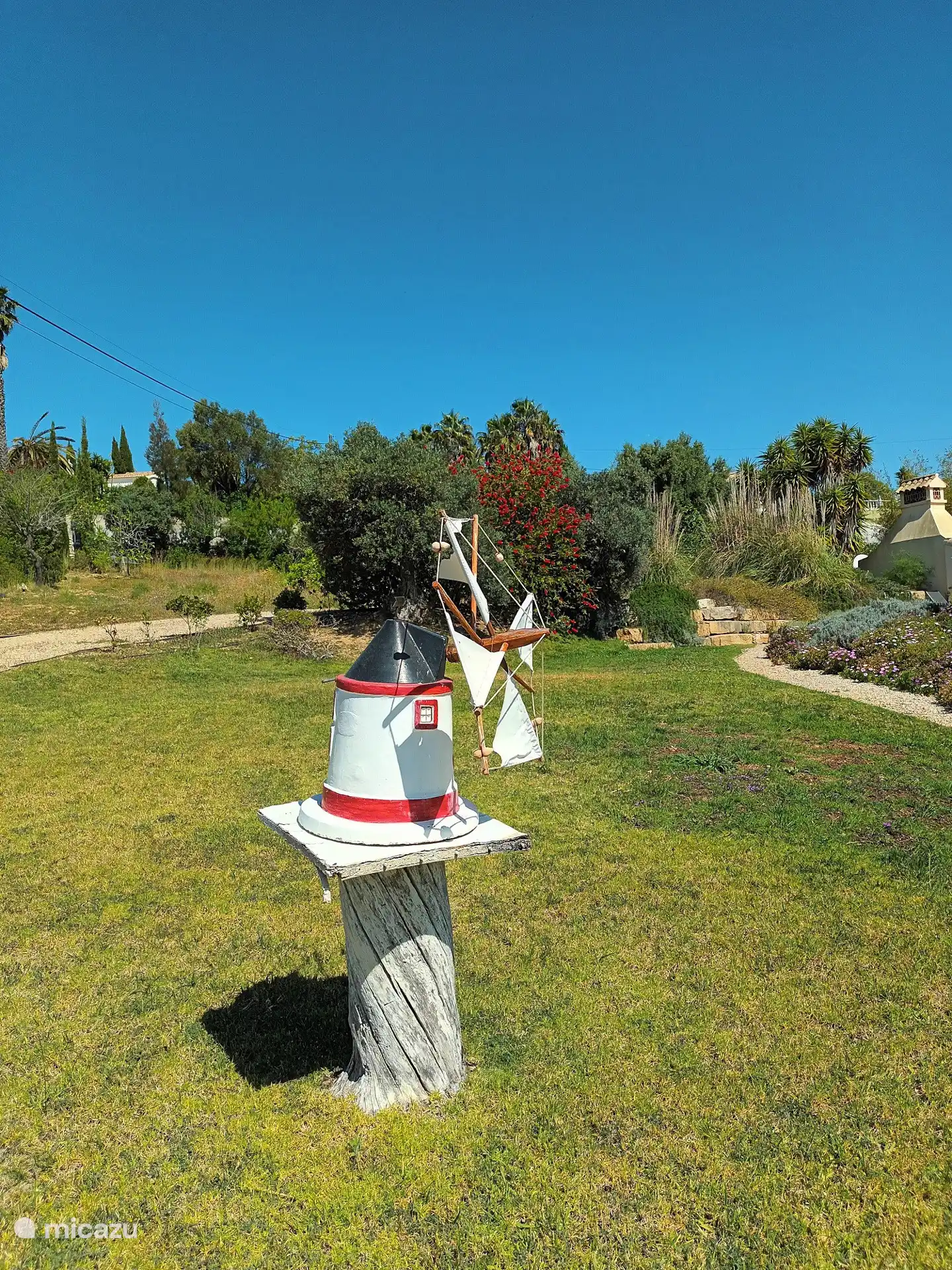 El jardín es como un parque