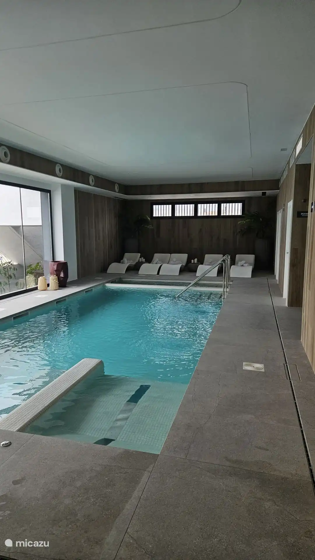 Hallenbad mit Sauna