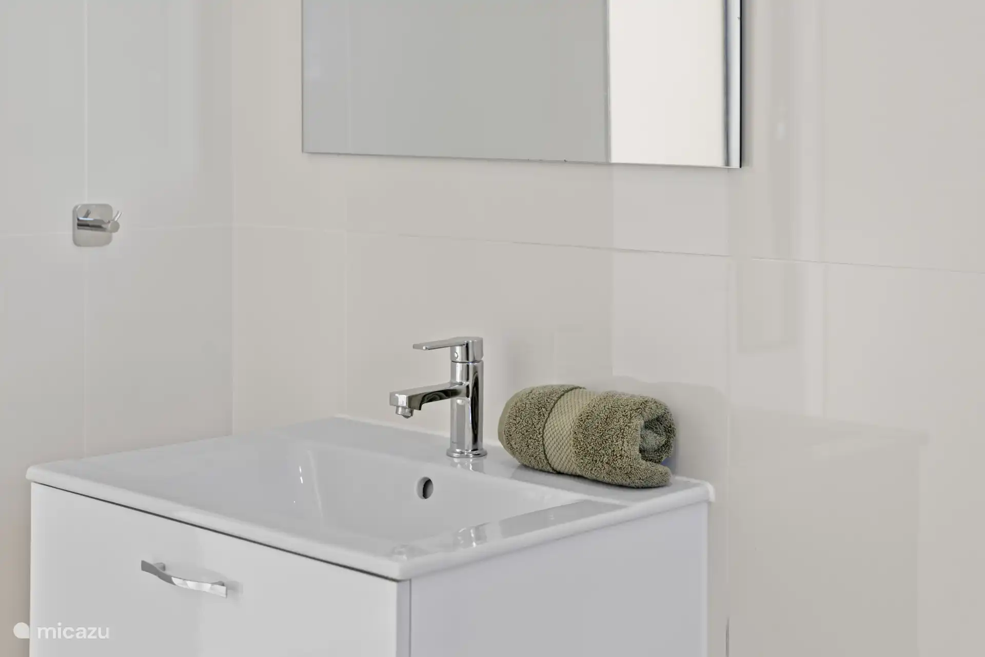 Frische, moderne Badezimmer für einen komfortablen Aufenthalt.