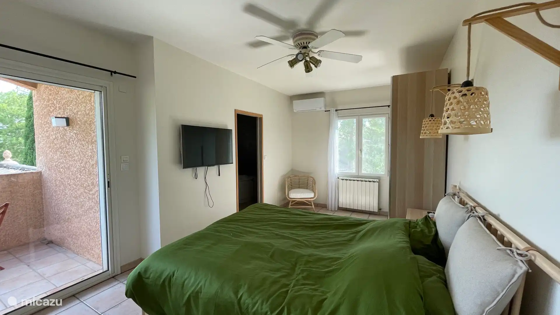 Schlafzimmer 4 oben