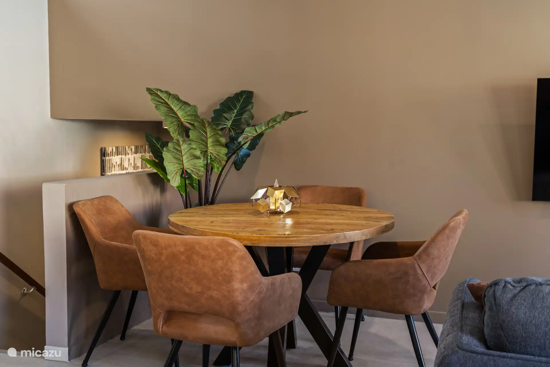 Mesa de comedor para 4 personas