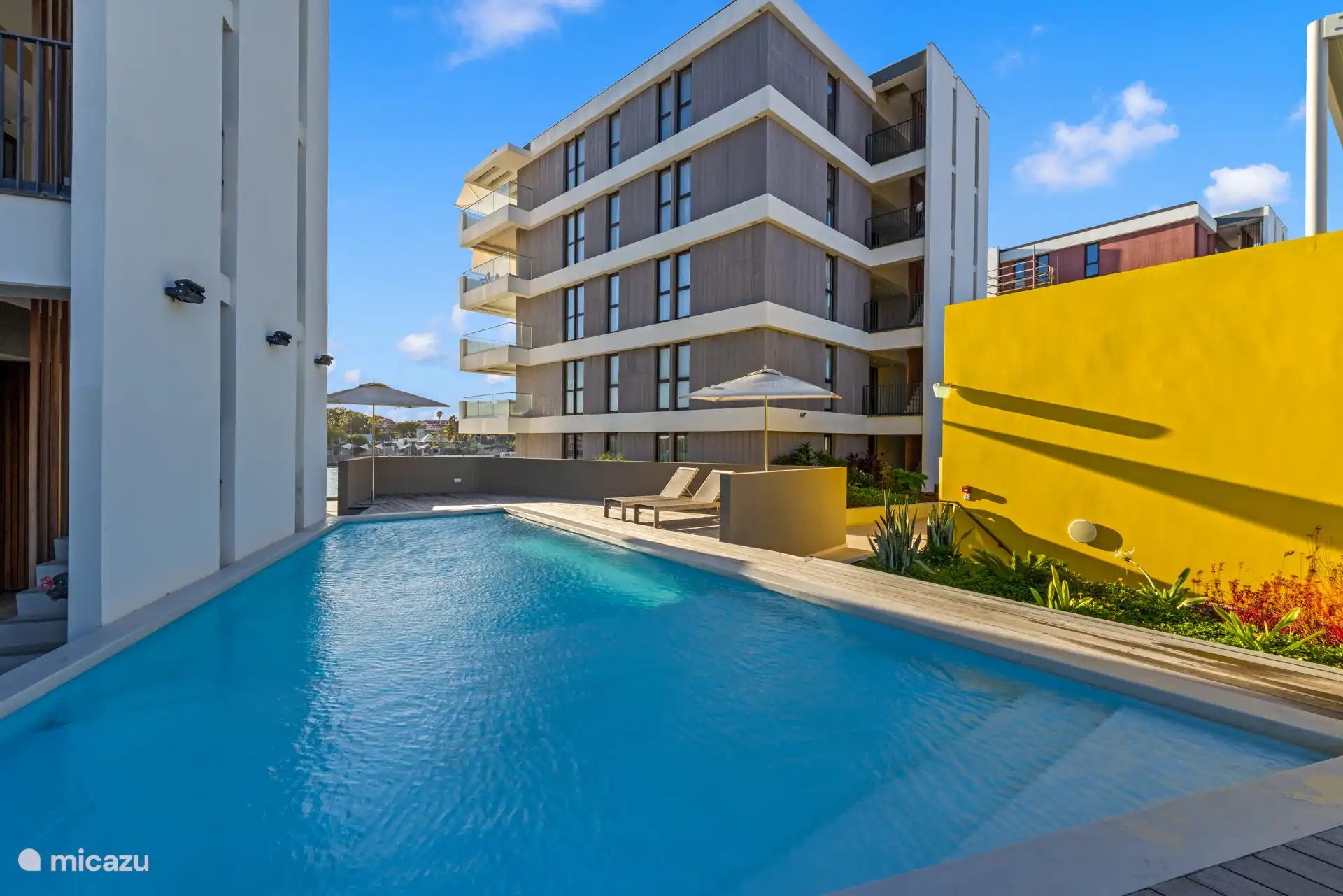 Piscina compartida
