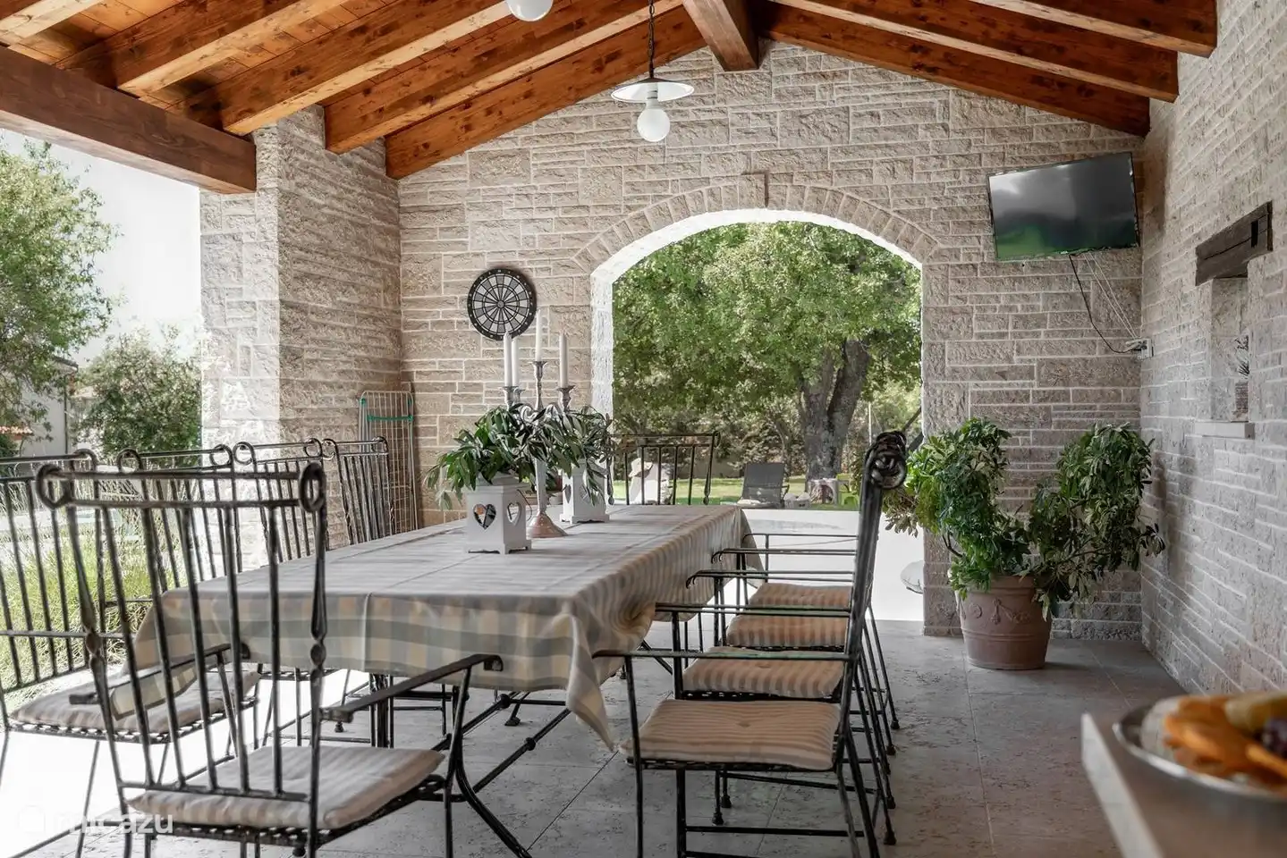 veranda