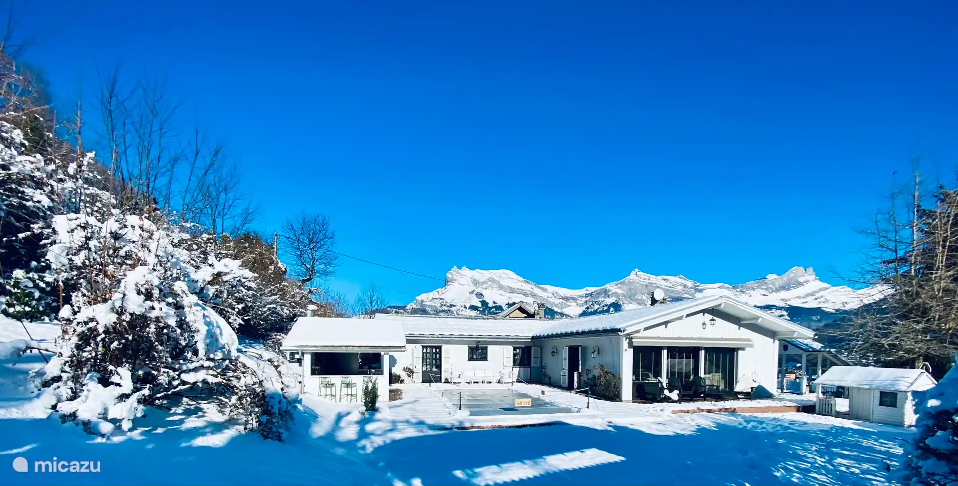 Winteruitzicht vanaf het chalet