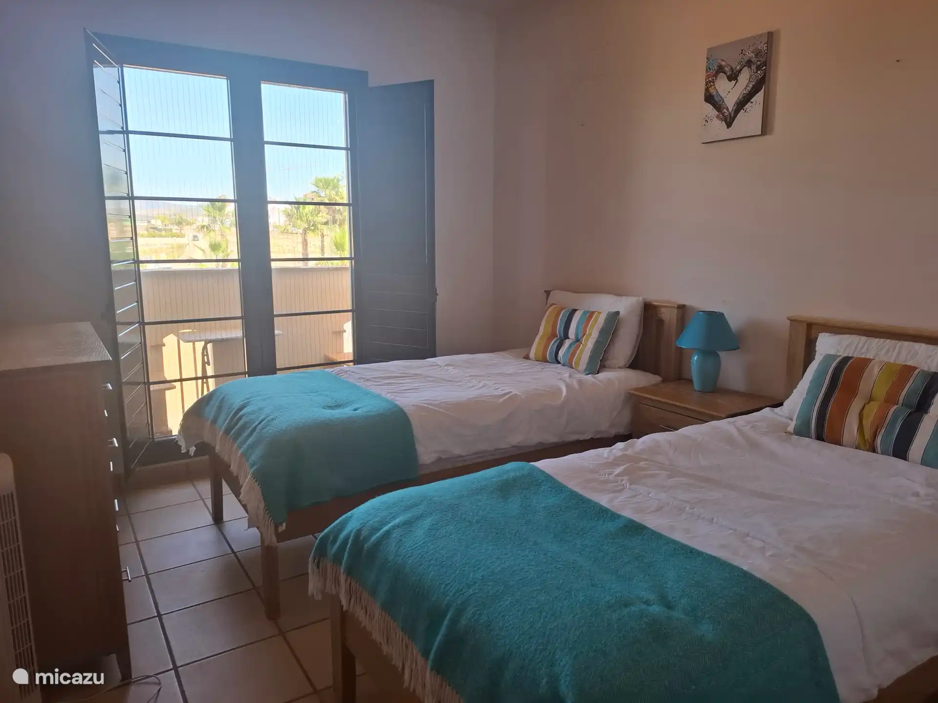1. Schlafzimmer 2 x 1-Personen-Bett