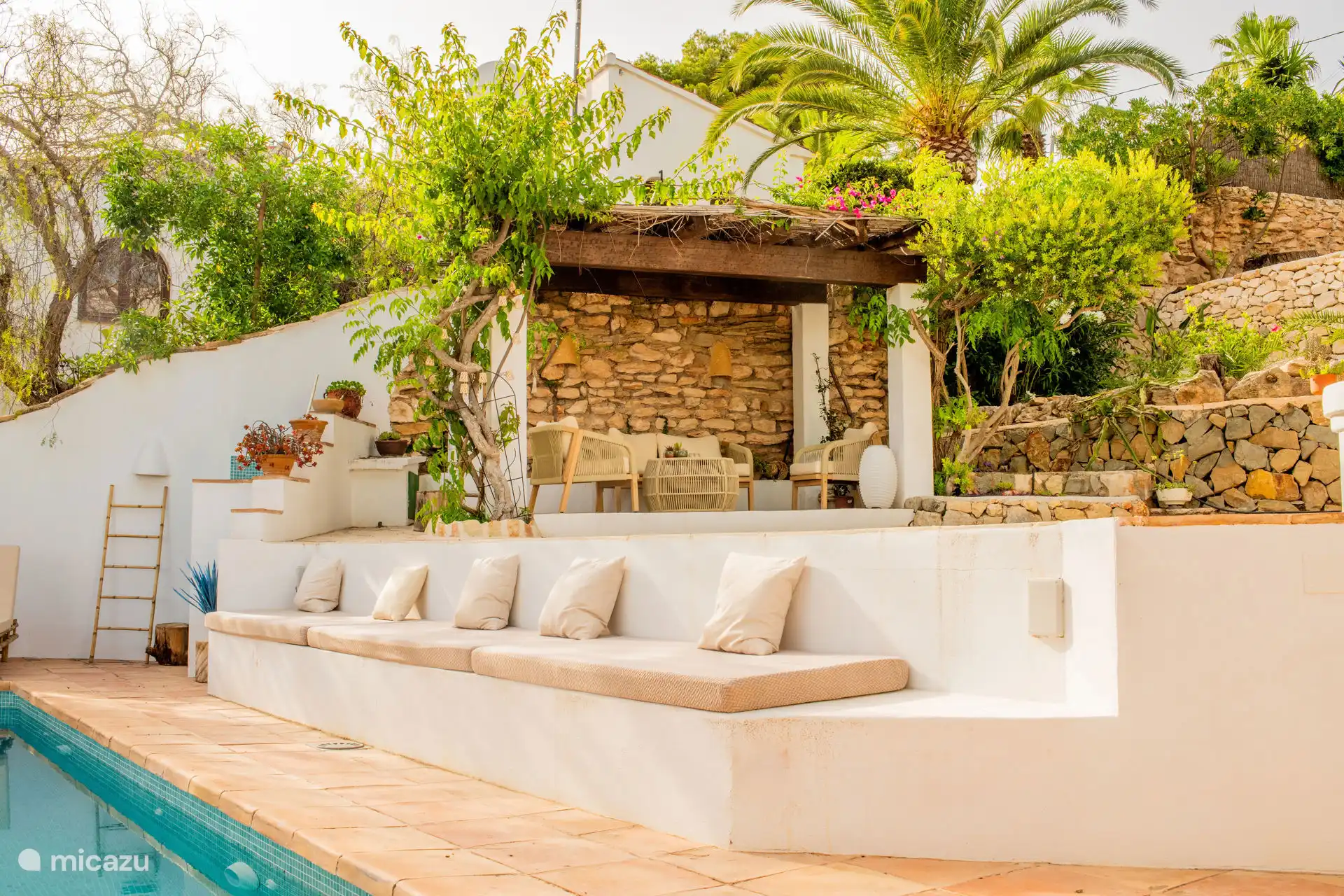 Lounge sofa by the pool