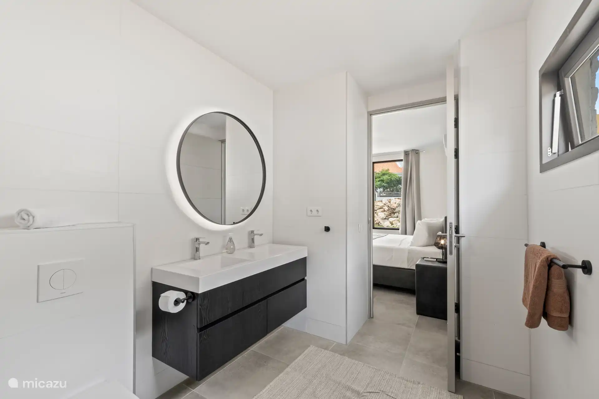 ensuite bathroom