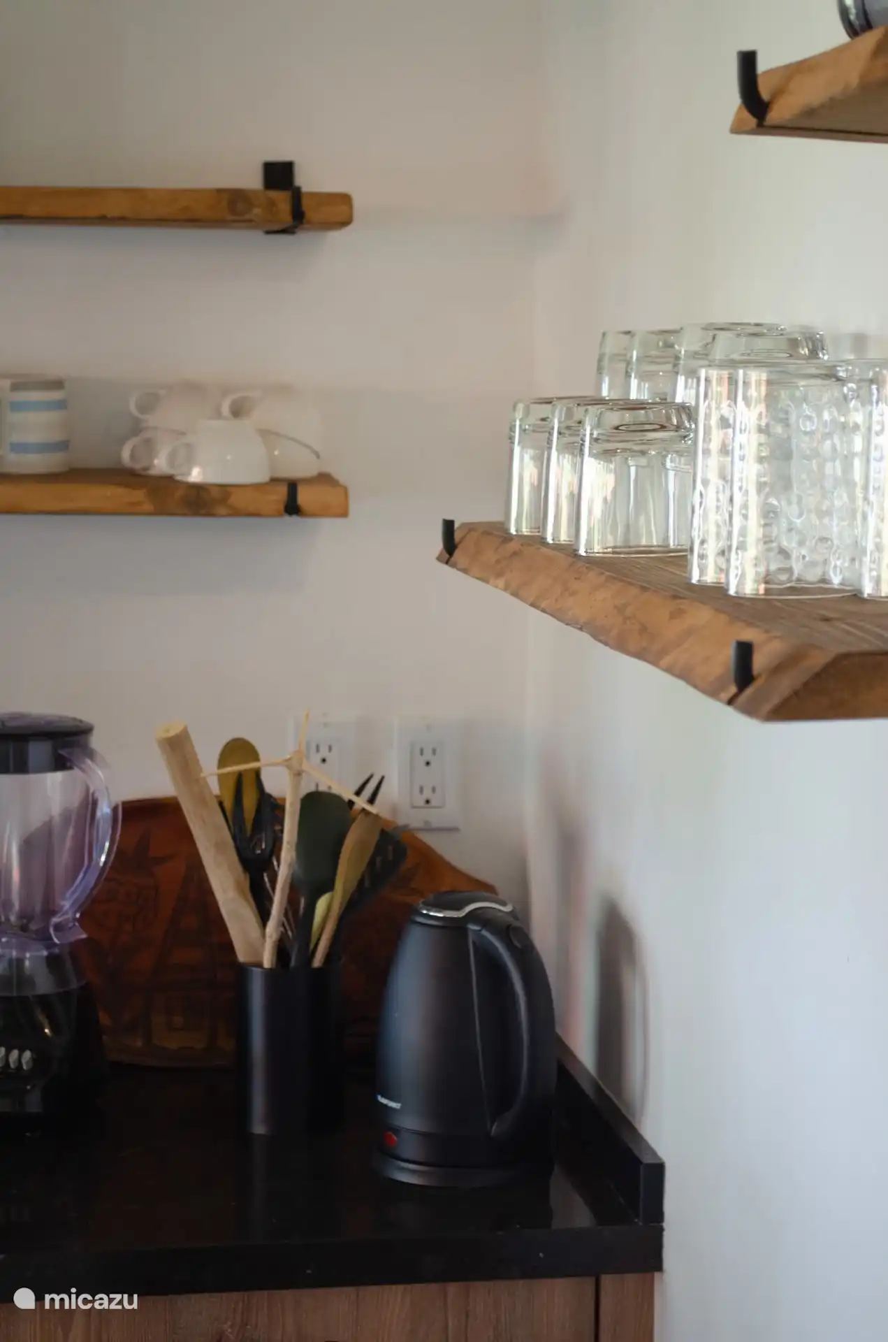 Mixeur, Nespresso et bouilloire