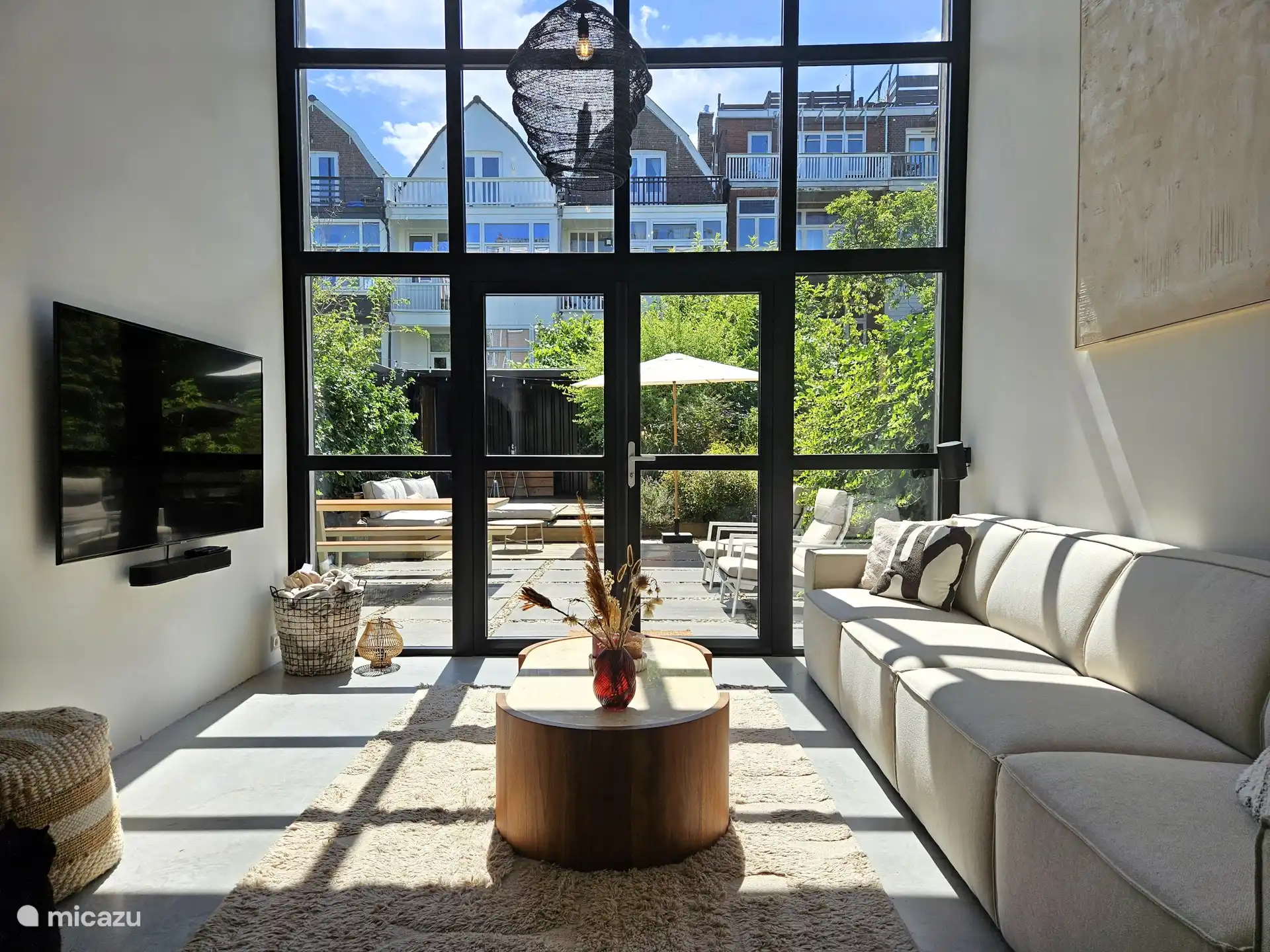 Luxe accommodatie, Nederland, Zuid-Holland, Rotterdam, stadswoning Stijlvol ingerichte loftwoning