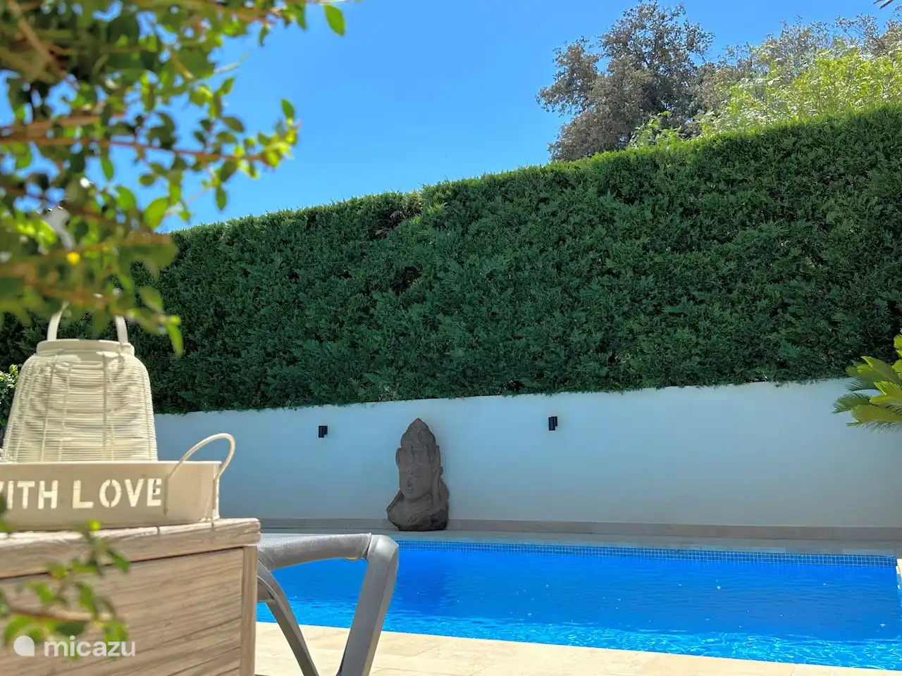 Ensoleillé toute la journée dans la villa Marijn près de la piscine !