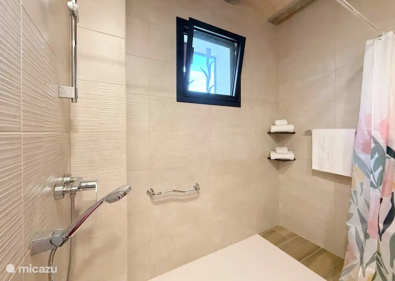Adapted bathroom on the ground floor. We provide sufficient bath linen. (towels, guest towels, bath mat etc). Beach towels can be booked. First toll of toilet paper is available.