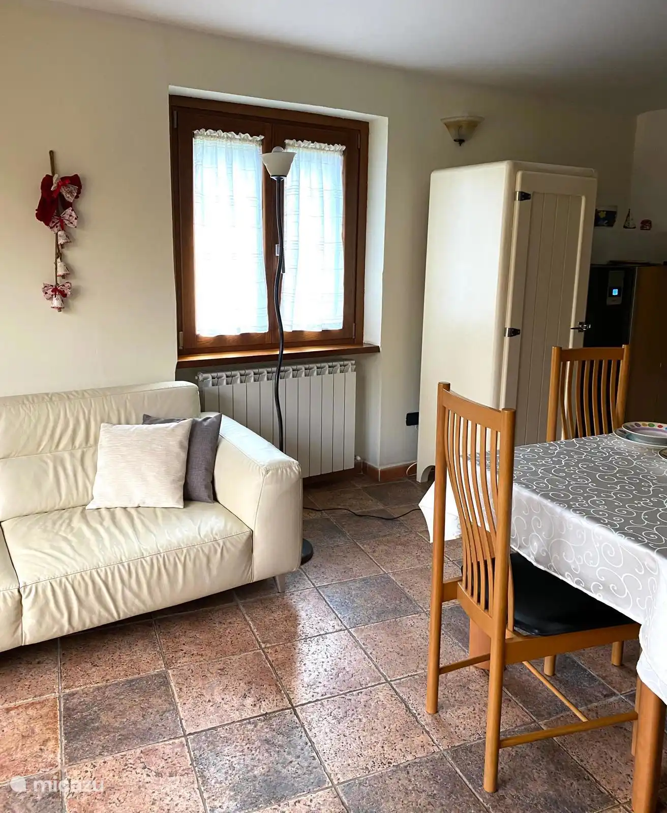 Kitchen-living room with sofa bed