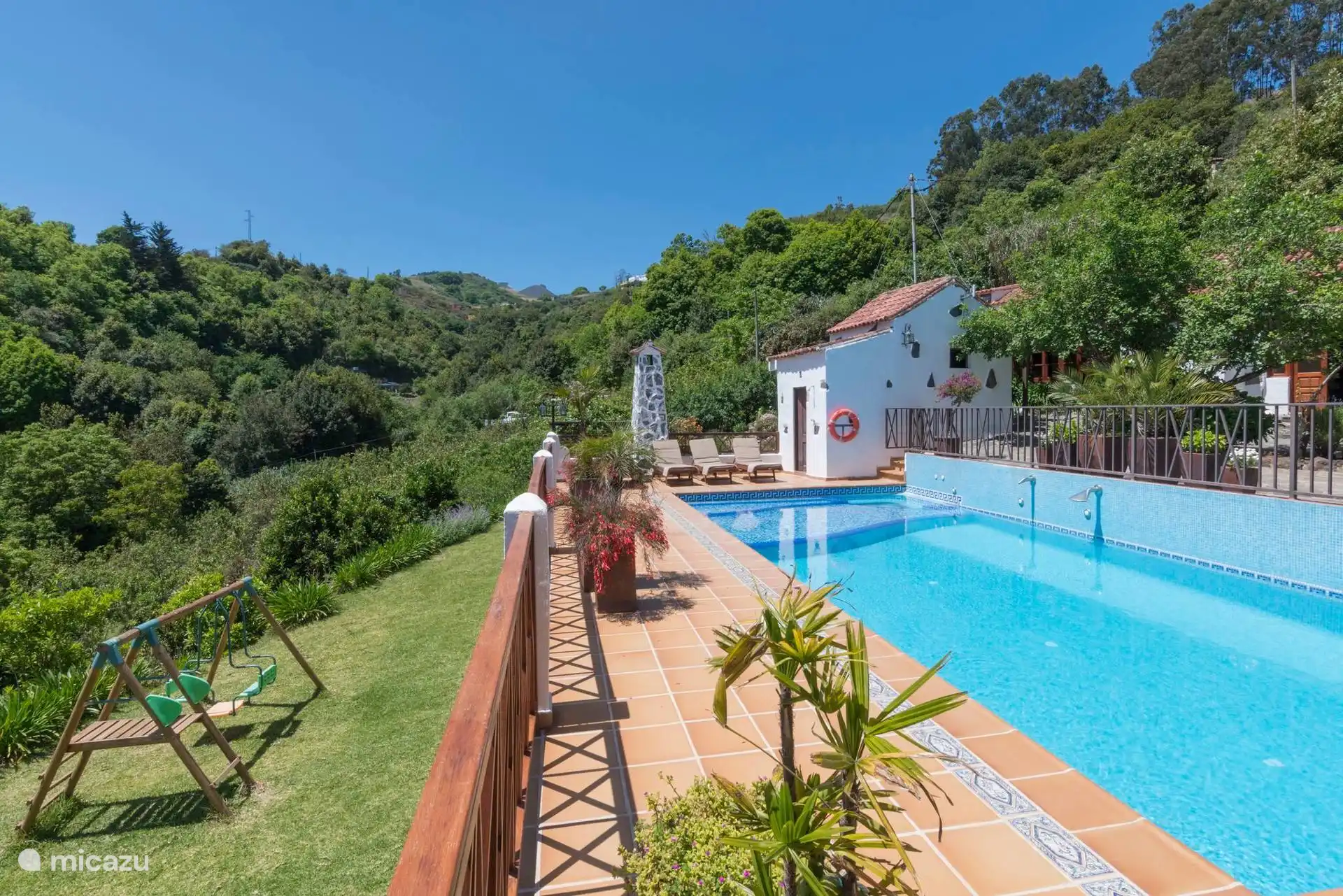 Privézwembad met gazon en tuin, Finca Casas Nanita (Moya)