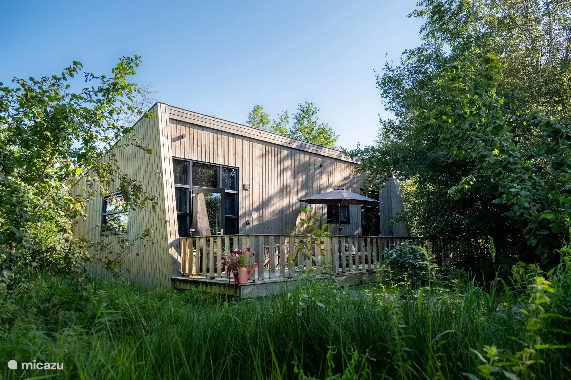 vakantiehuis huren in Goëngahuizen, Friesland, Nederland -  Waterlodge Blaupoatsje