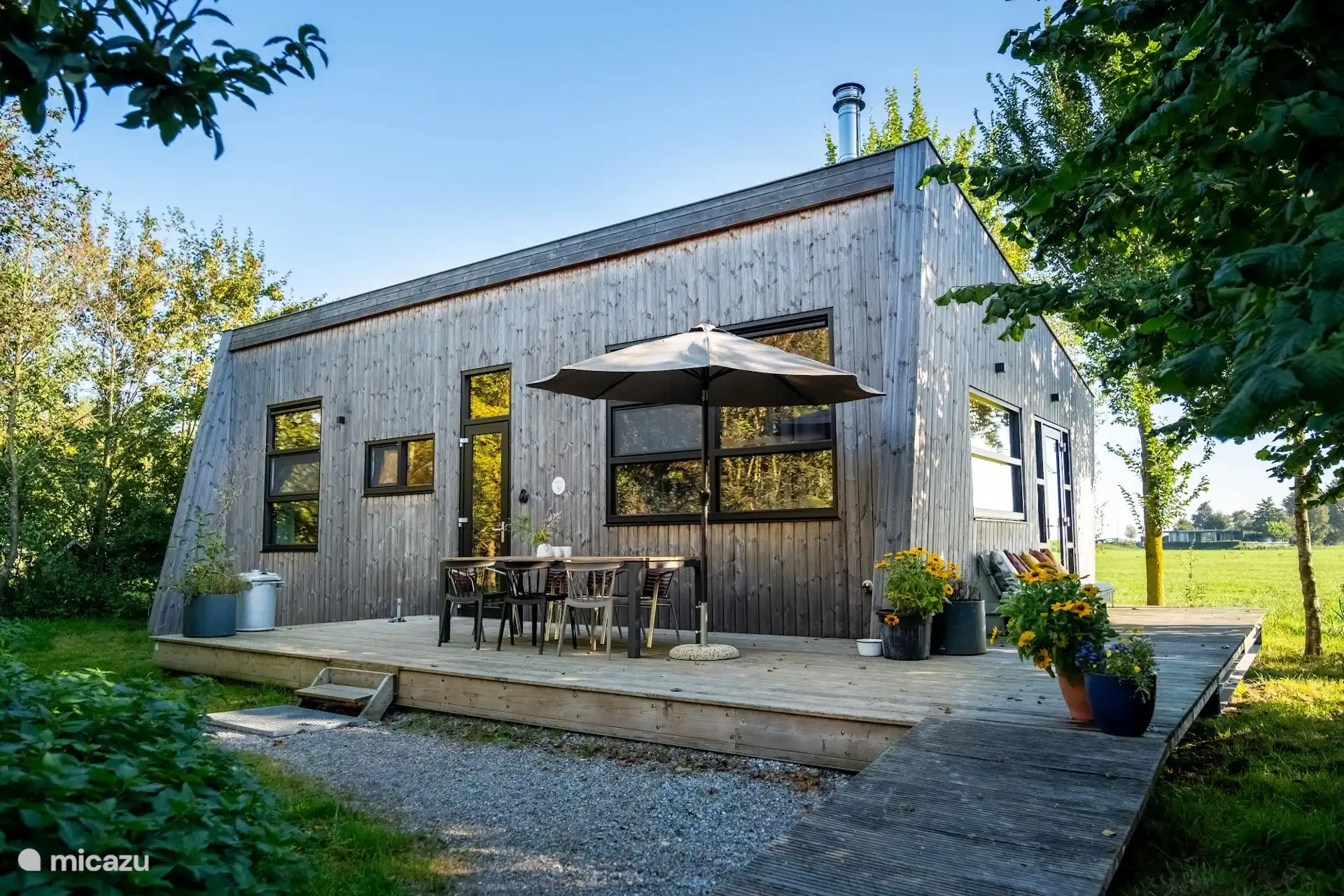 vakantiehuis huren in Goëngahuizen, Friesland, Nederland -  Waterlodge Goudule