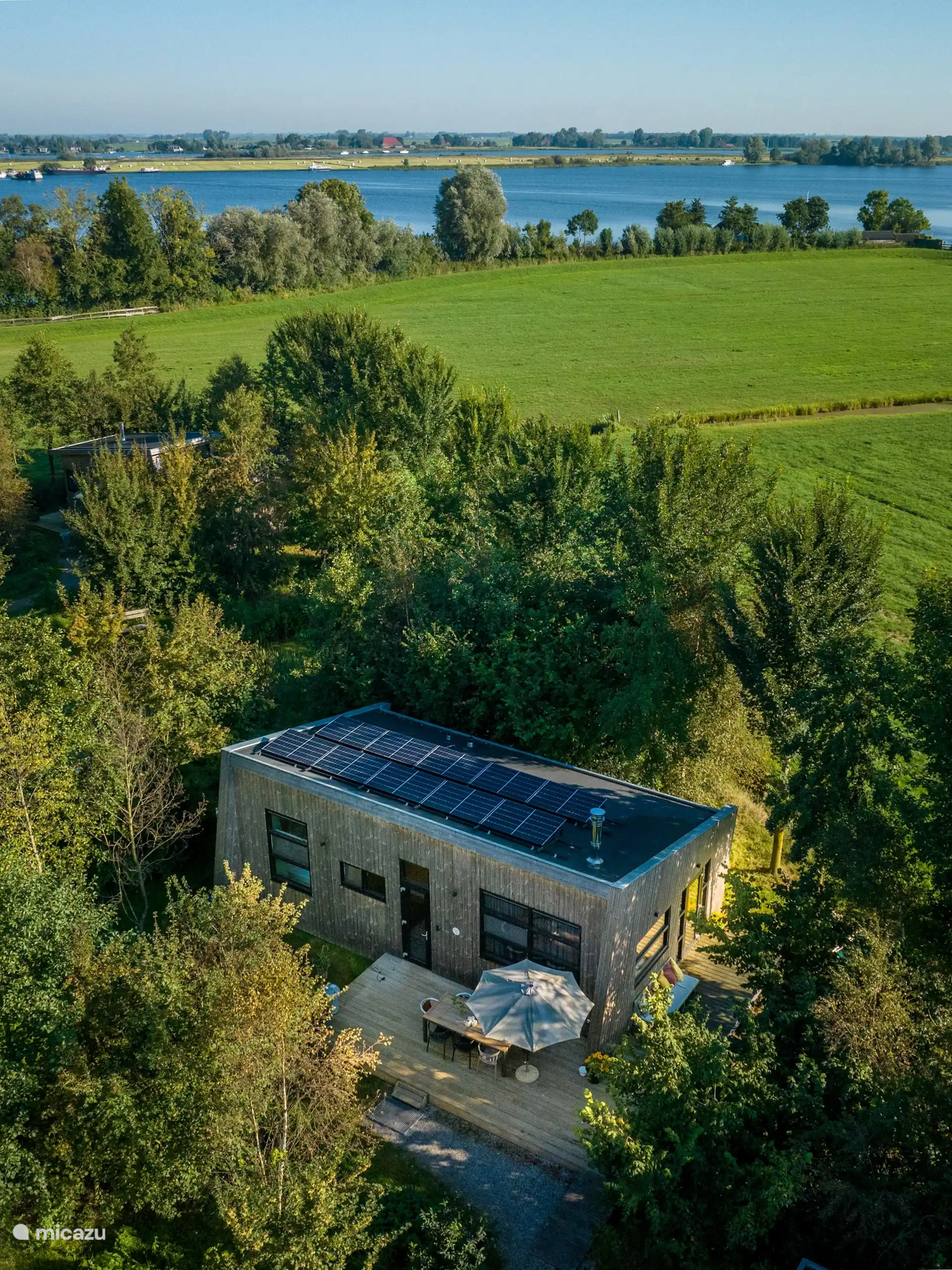 Luchtfoto van de lodge