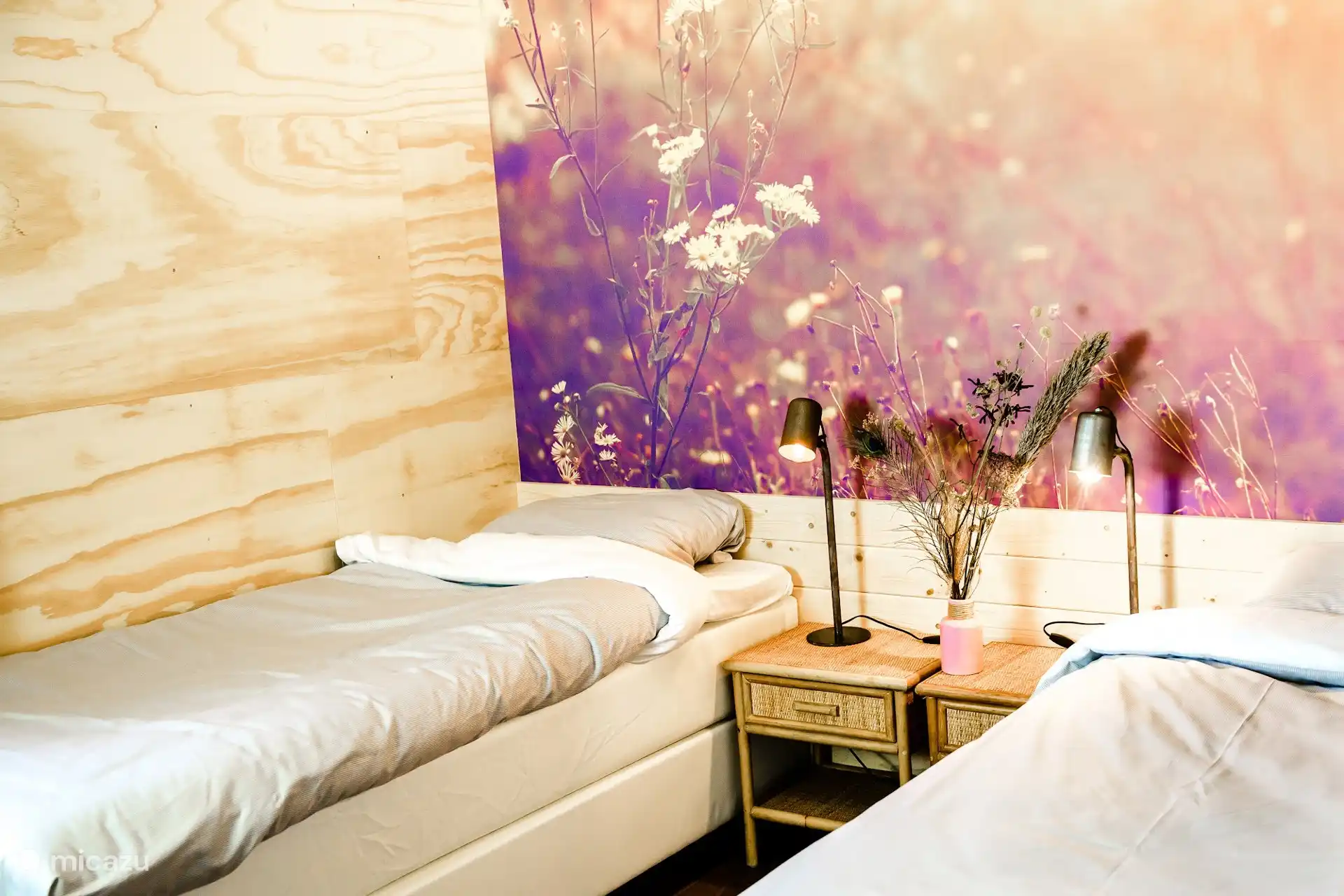 Tweede slaapkamer met twee eenpersoonsbedden.