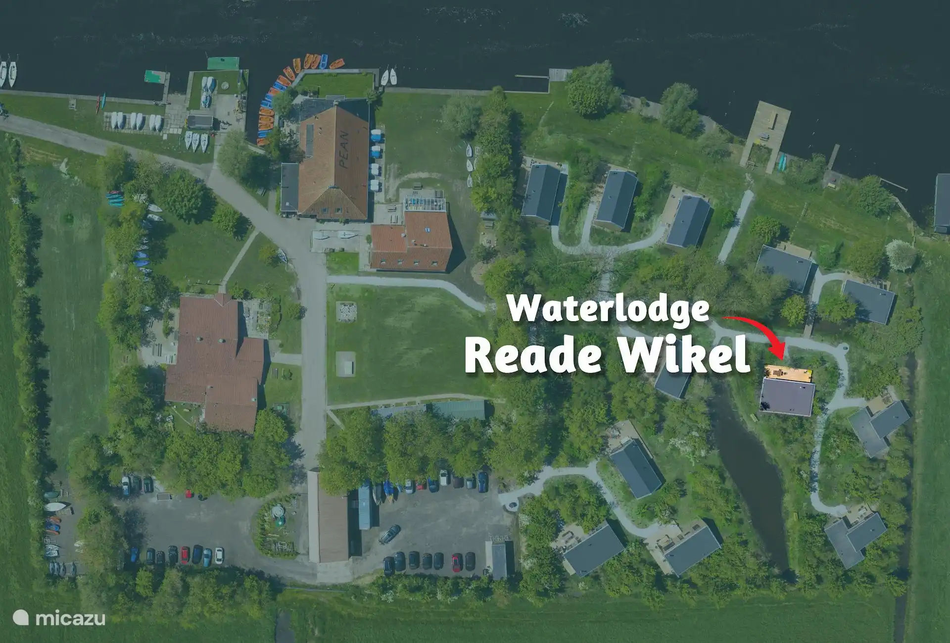 Luchtfoto van het park met de ligging van Waterlodge Reade Wikel aangegeven.