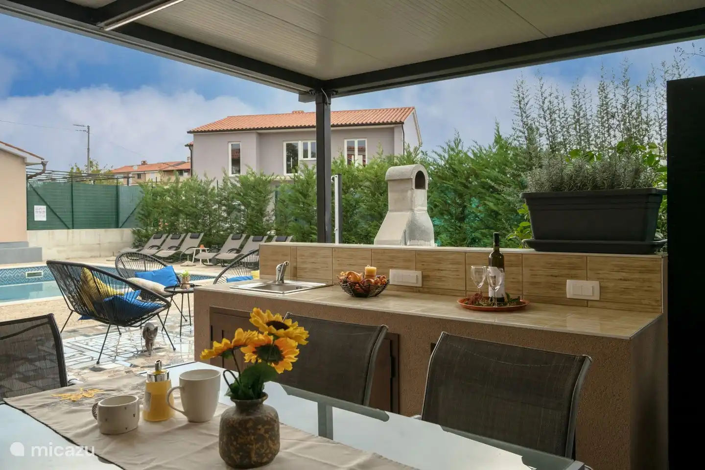 veranda