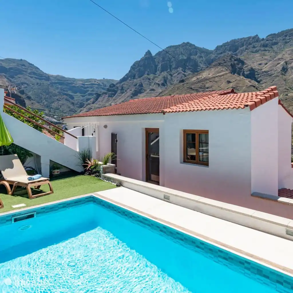 Cottage Las Mimosas - verwarmd zwembad in Agaete