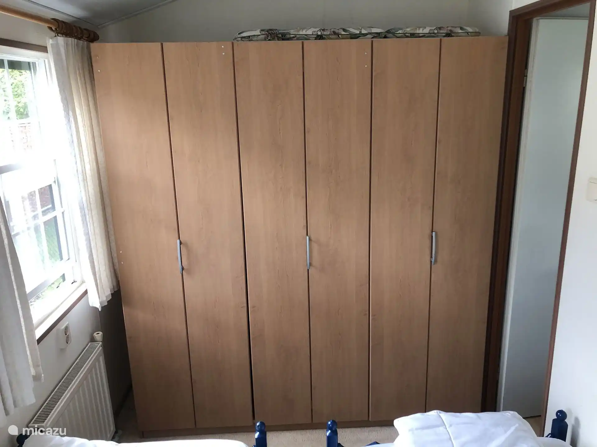 Kledingkast bij slaapkamer 2