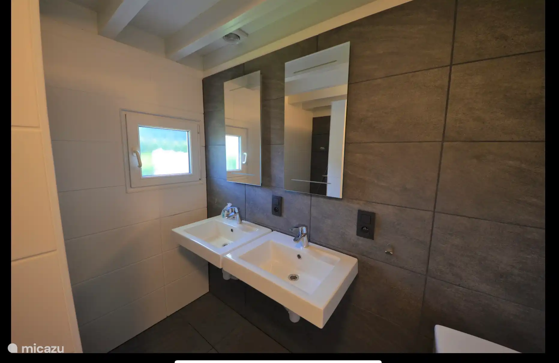 Badkamer beneden