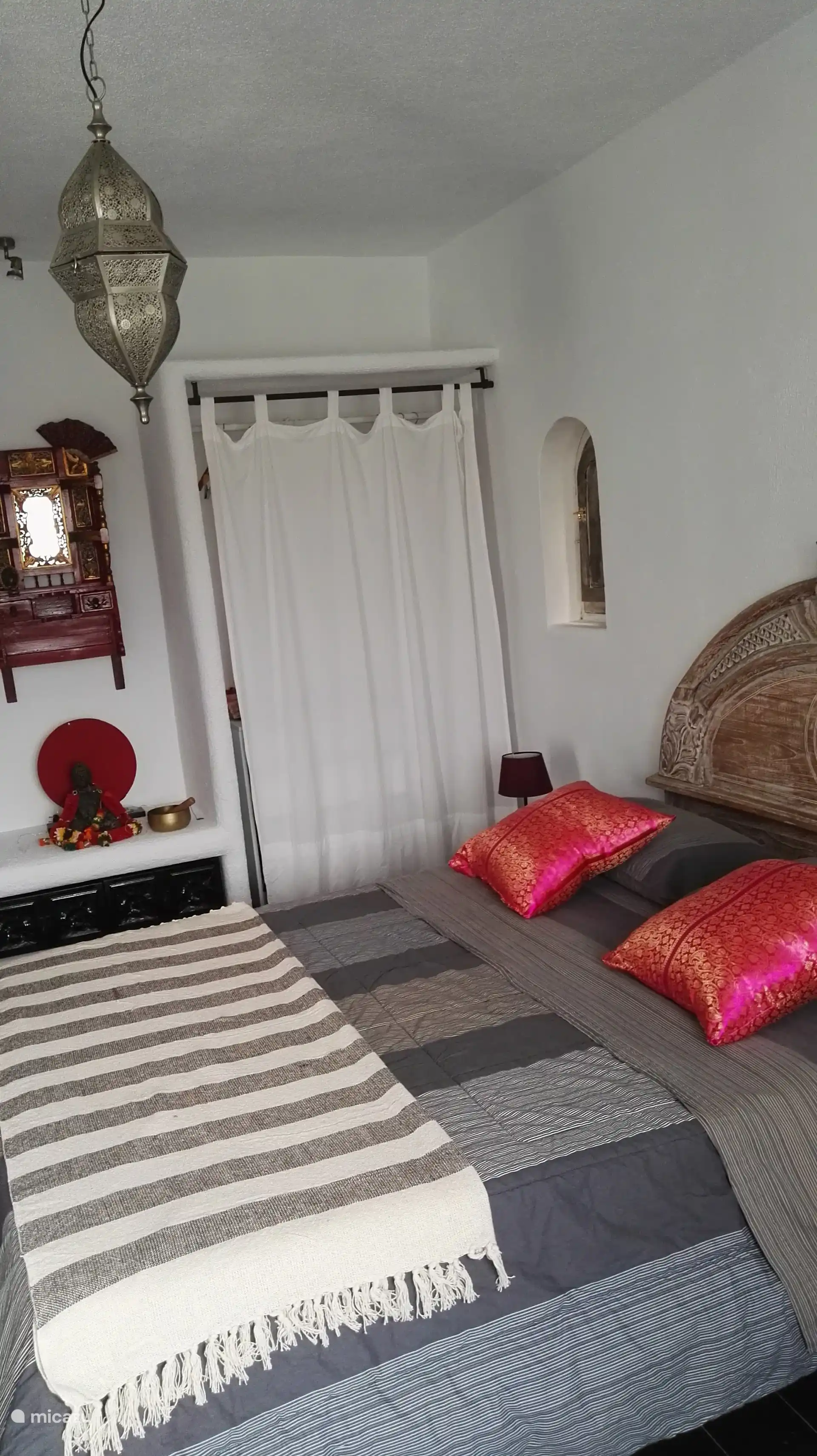 Kledingkast in de slaapkamer 