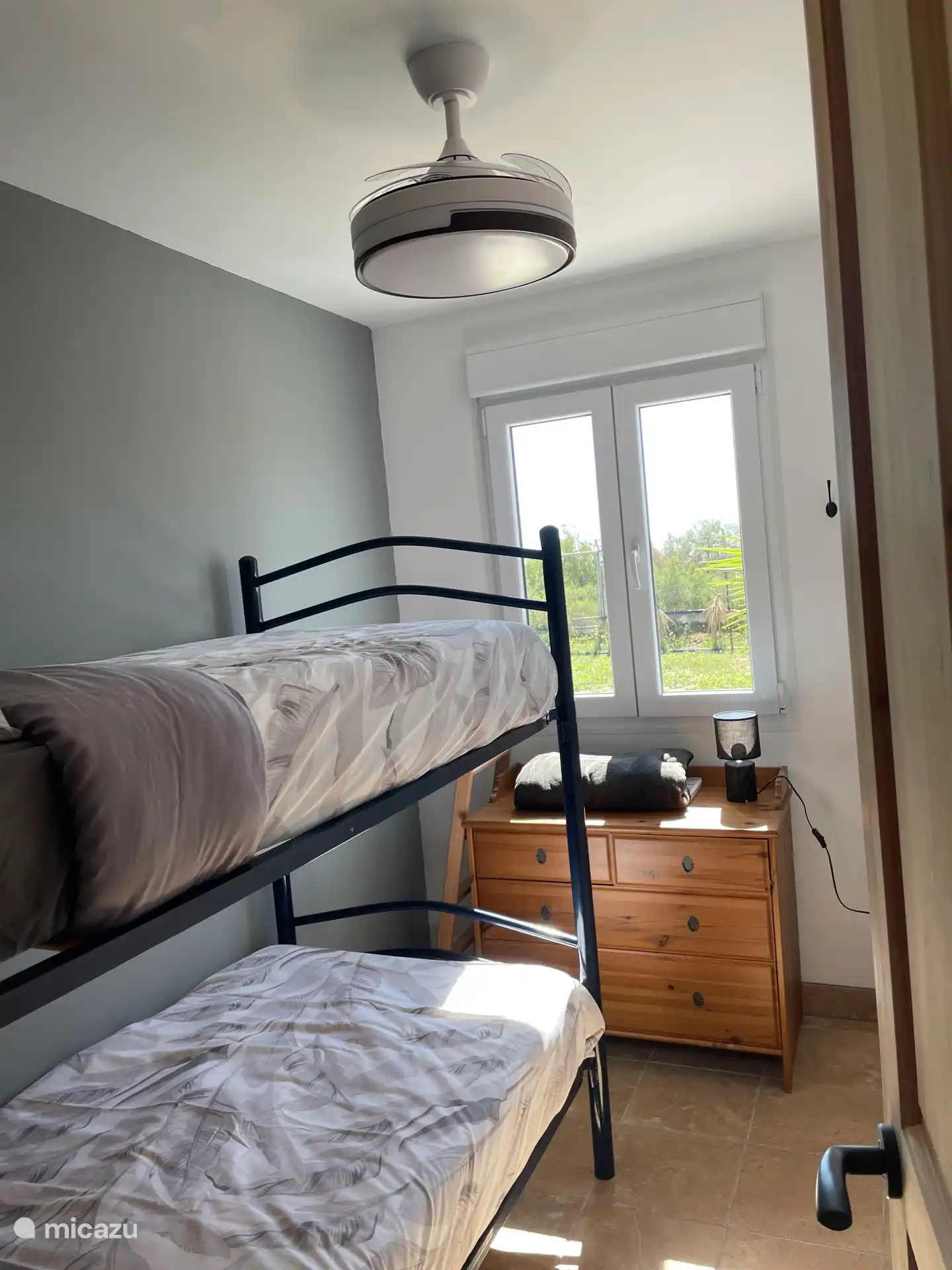 Slaapkamer met stapelbed 