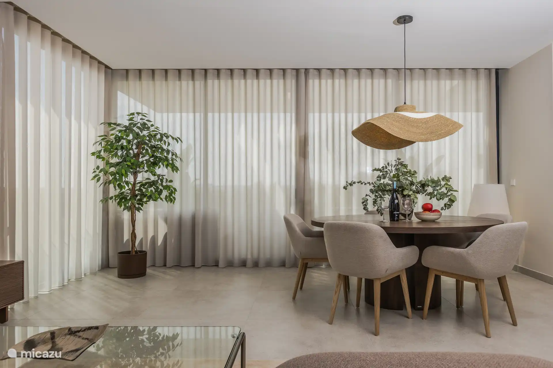 Wohnzimmer & Ausblicke