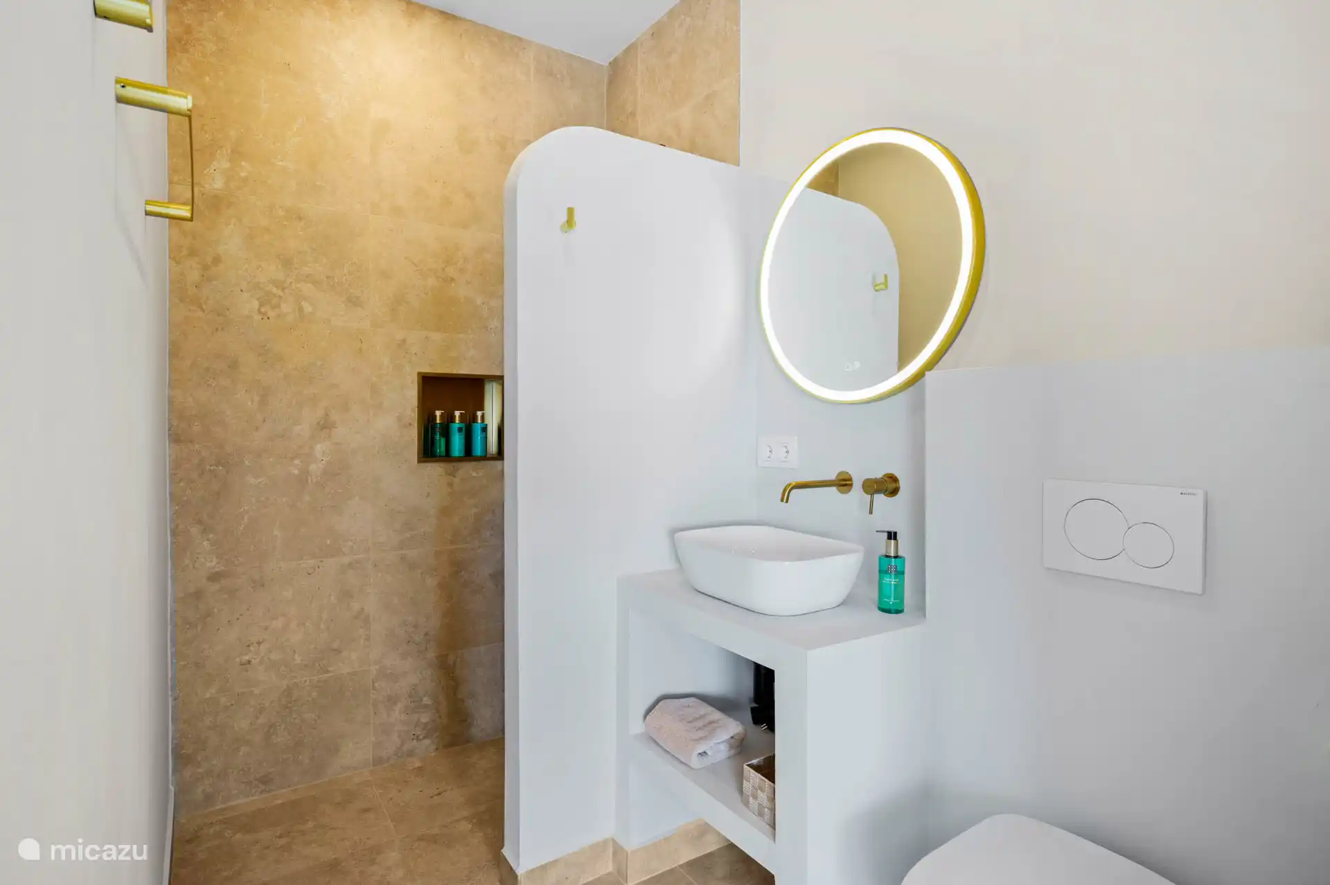 Badkamer met producten van Rituals