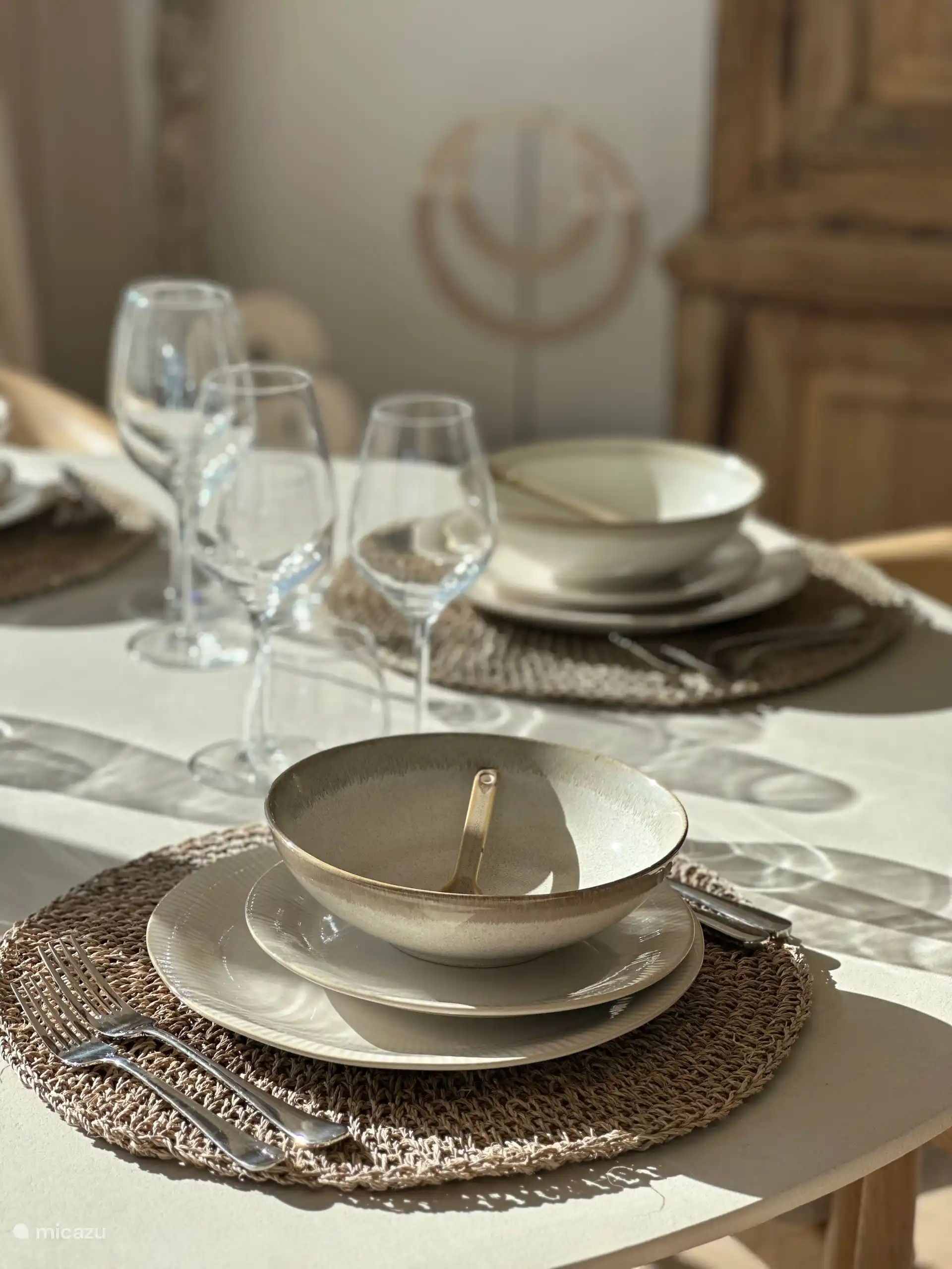 Dining table 