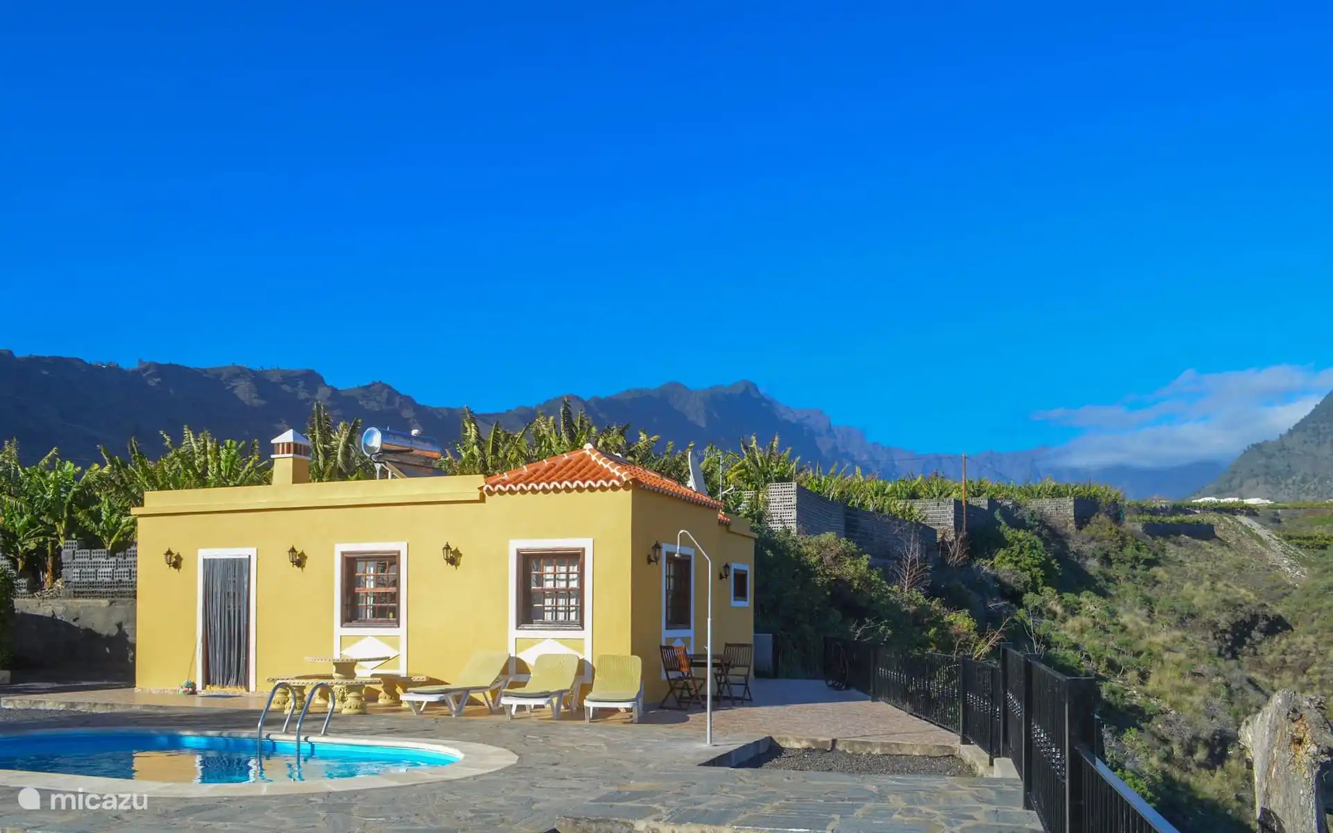 Casa Pedro - Tazacorte with pool in Spain, La Palma, Tazacorte - gîte / cottage