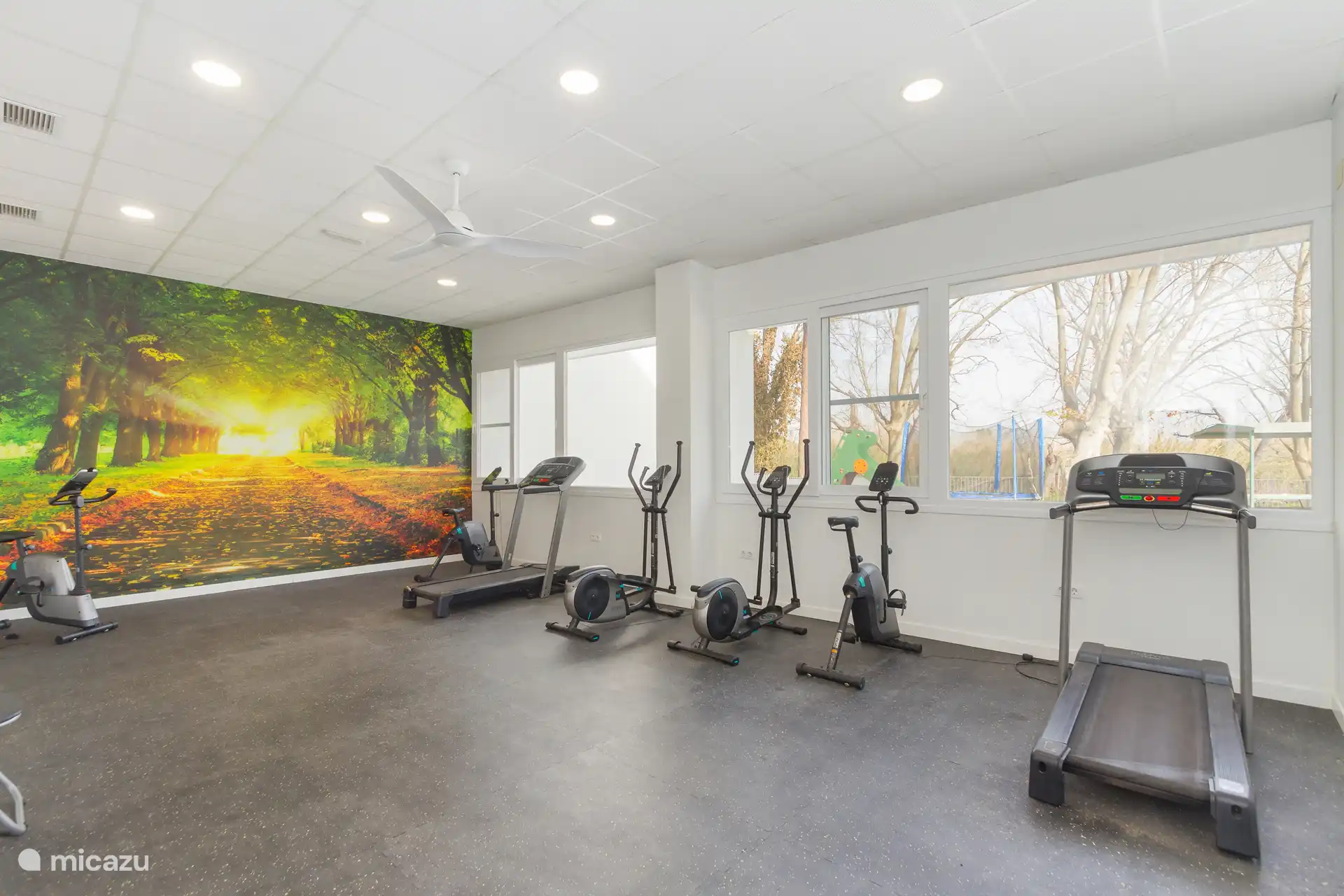 Fitness room 