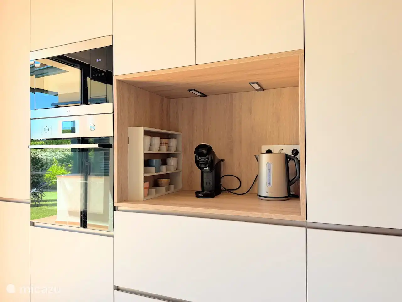 Koffiehoekje in de keuken, handig!