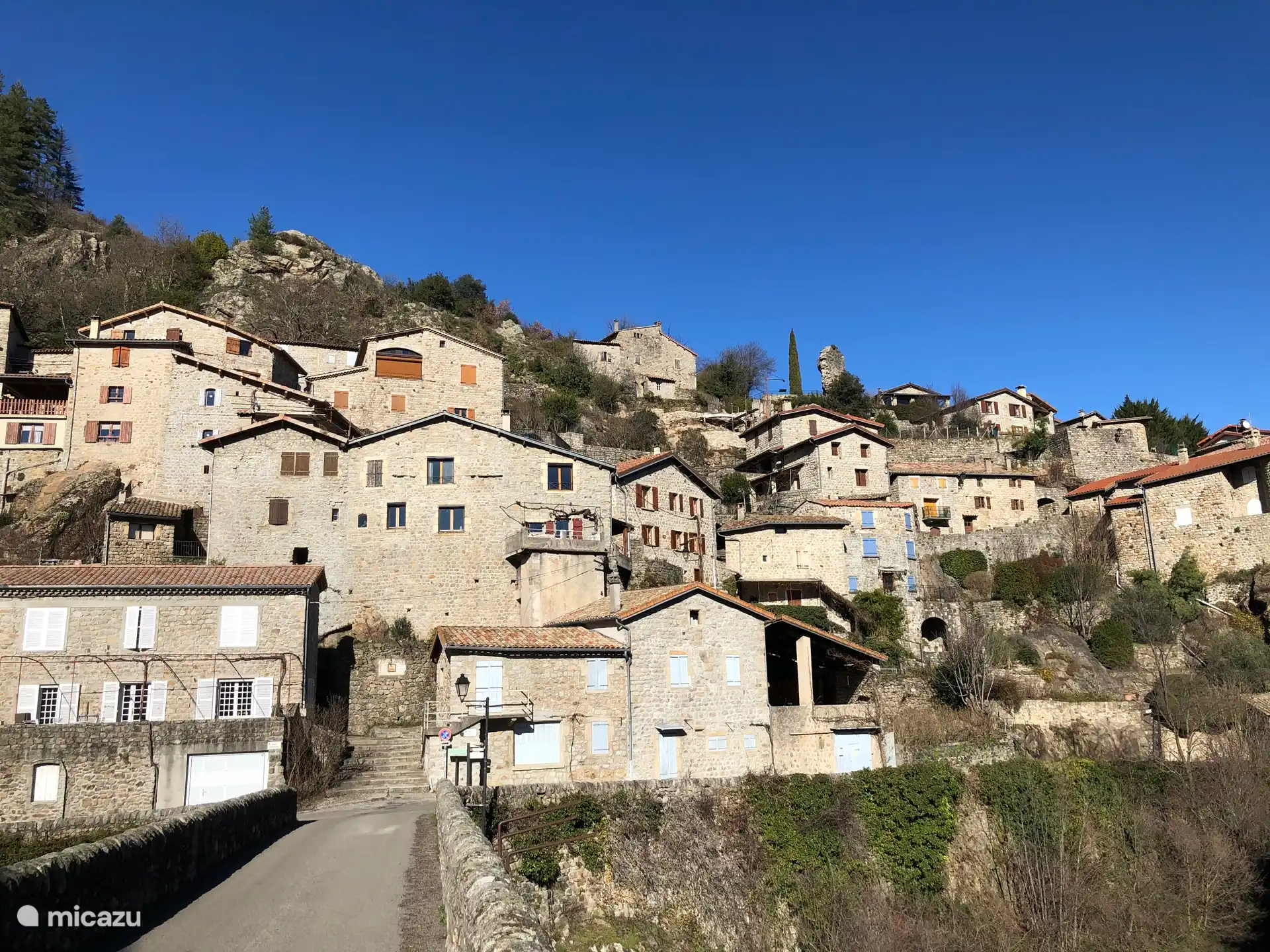 In de Ardeche zijn 20 villages de caractère. Dit is Jaujac