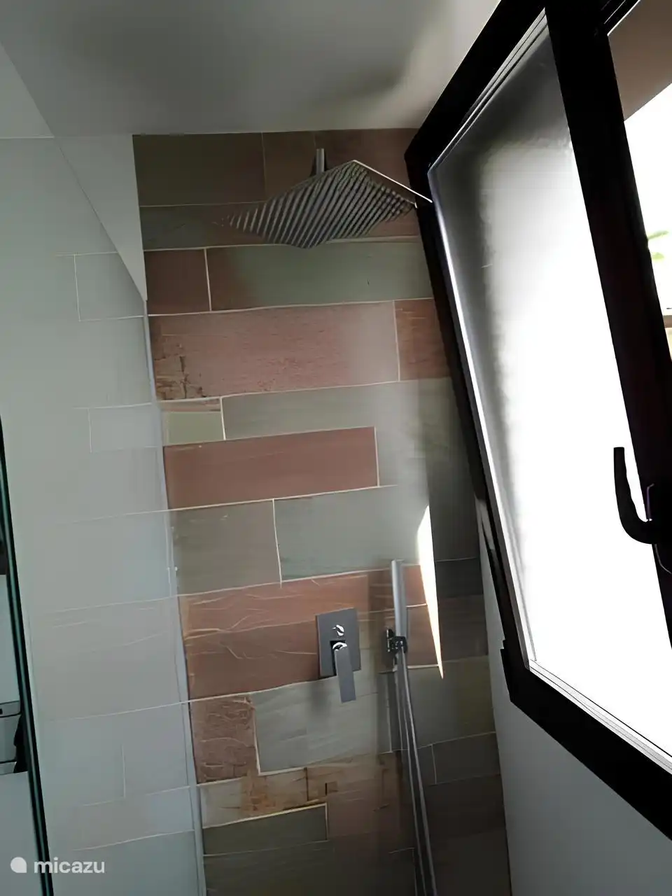 Ducha desde el baño 1
