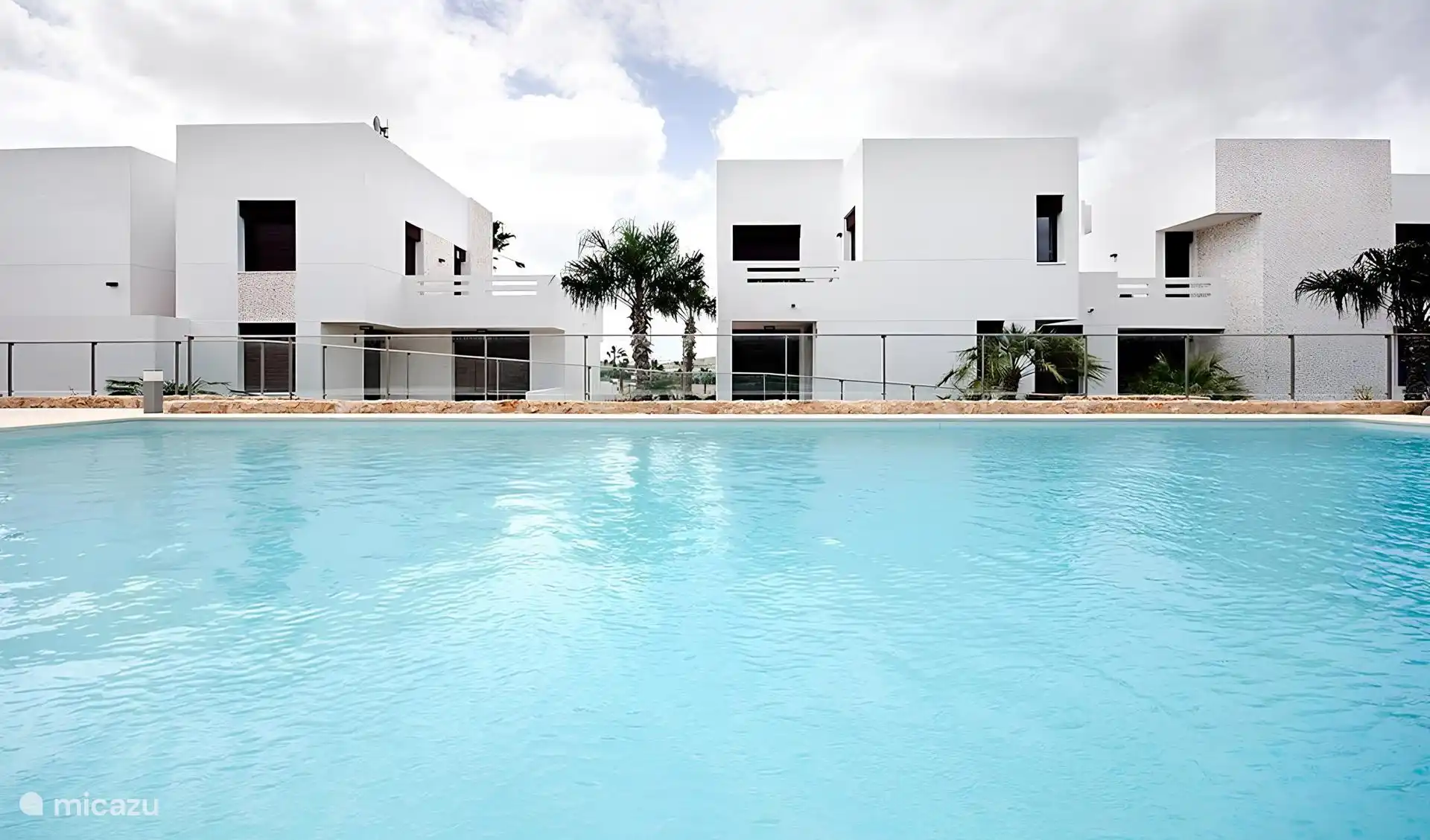 Piscina de fotos de la comunidad