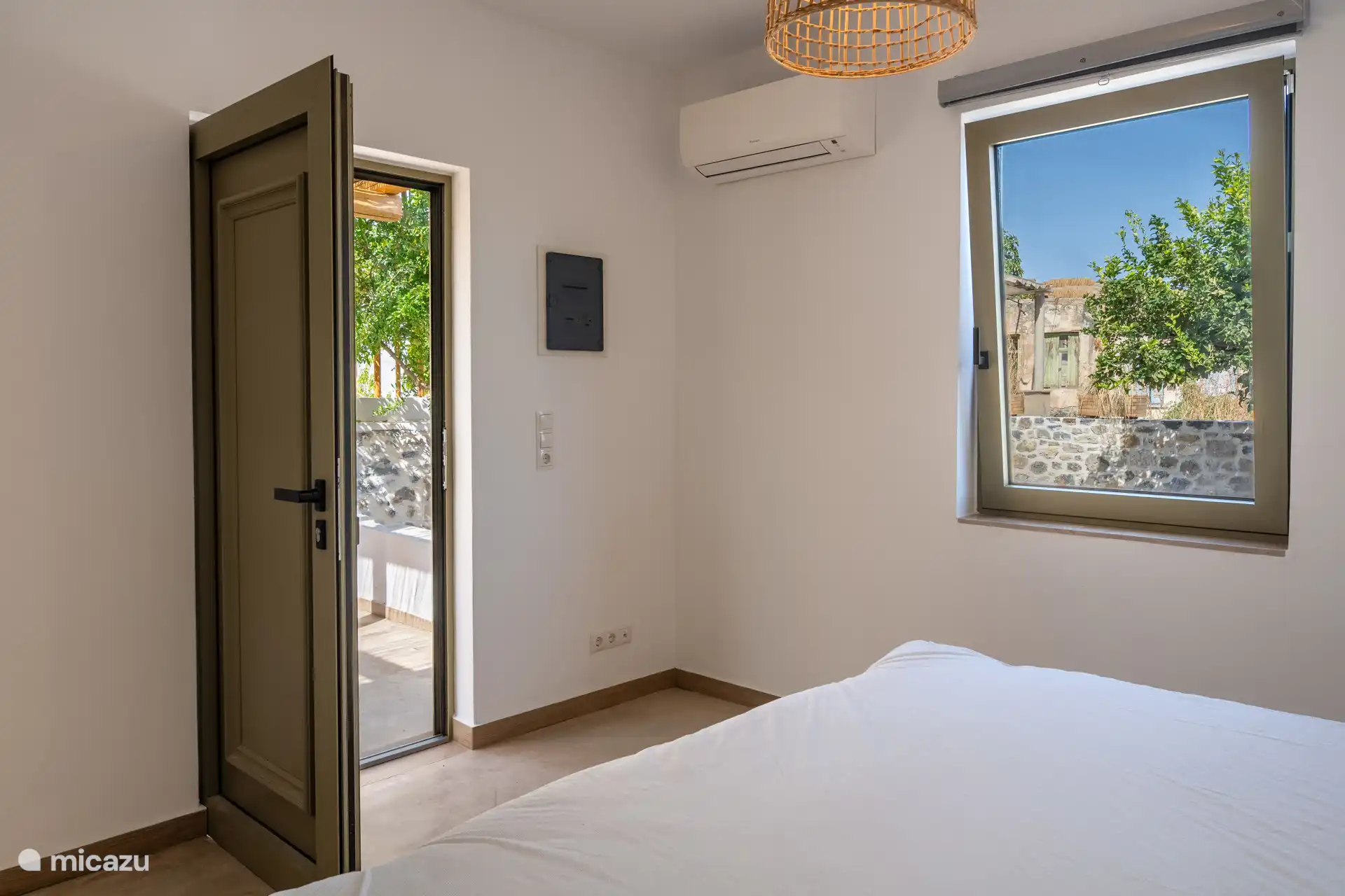 Bedroom of the guesthouse nr 4 ( if 8 pers you can rent this extra E100 per night extra ) 