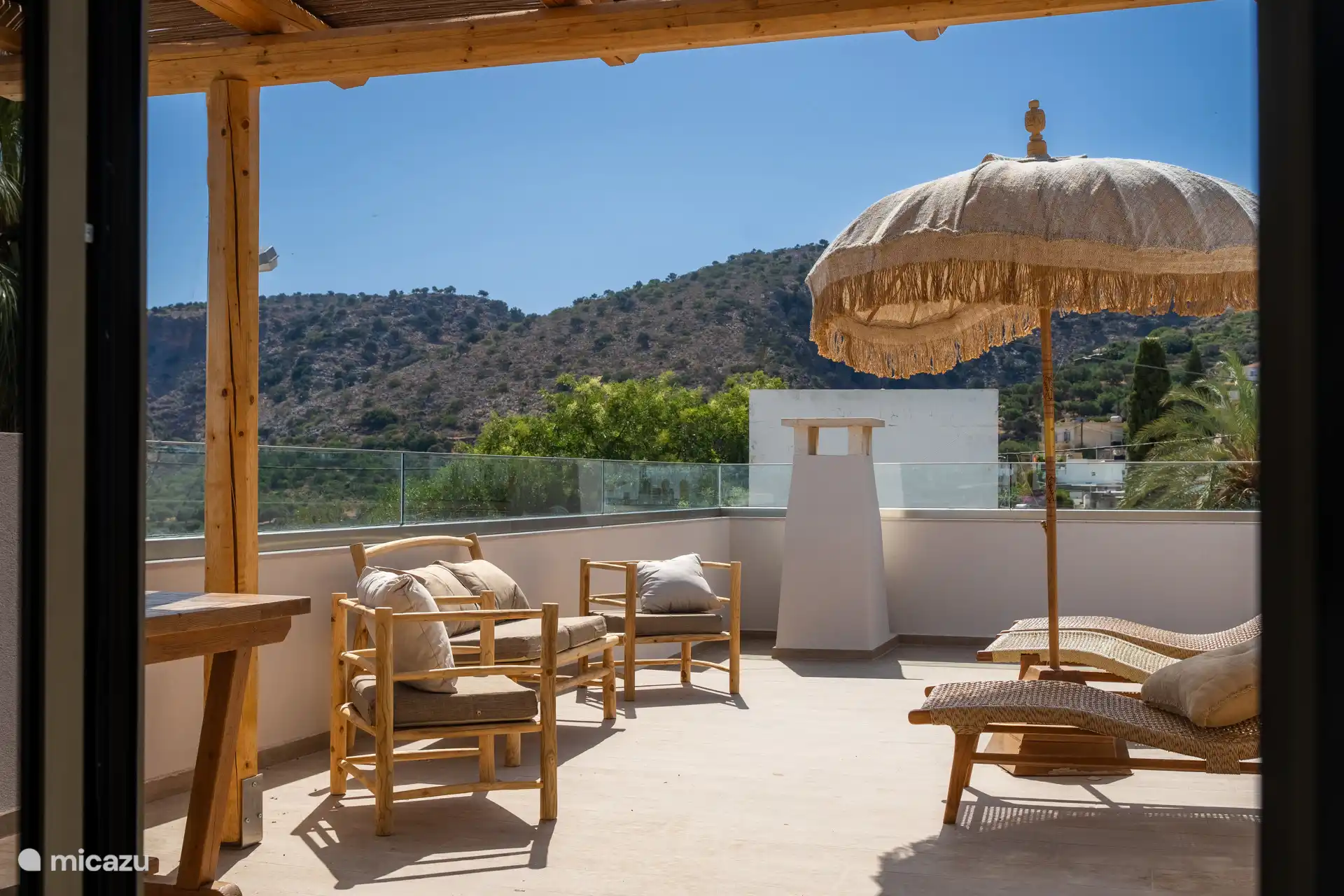 Large roof terrace 