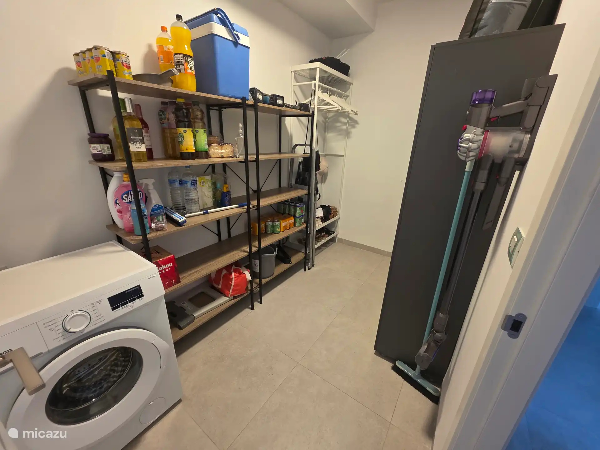 Wasmachine/bergruimte
