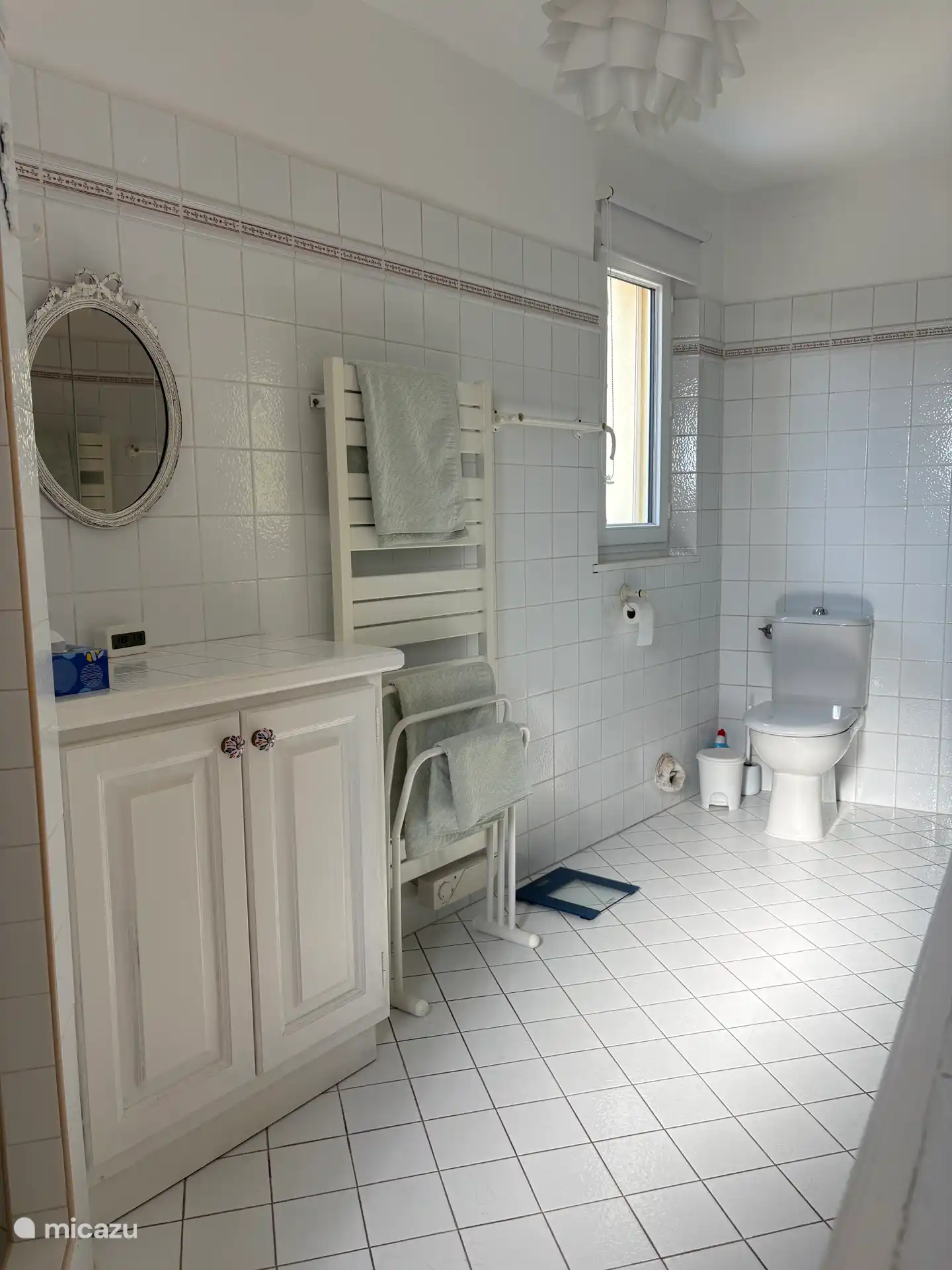 First floor bathroom 