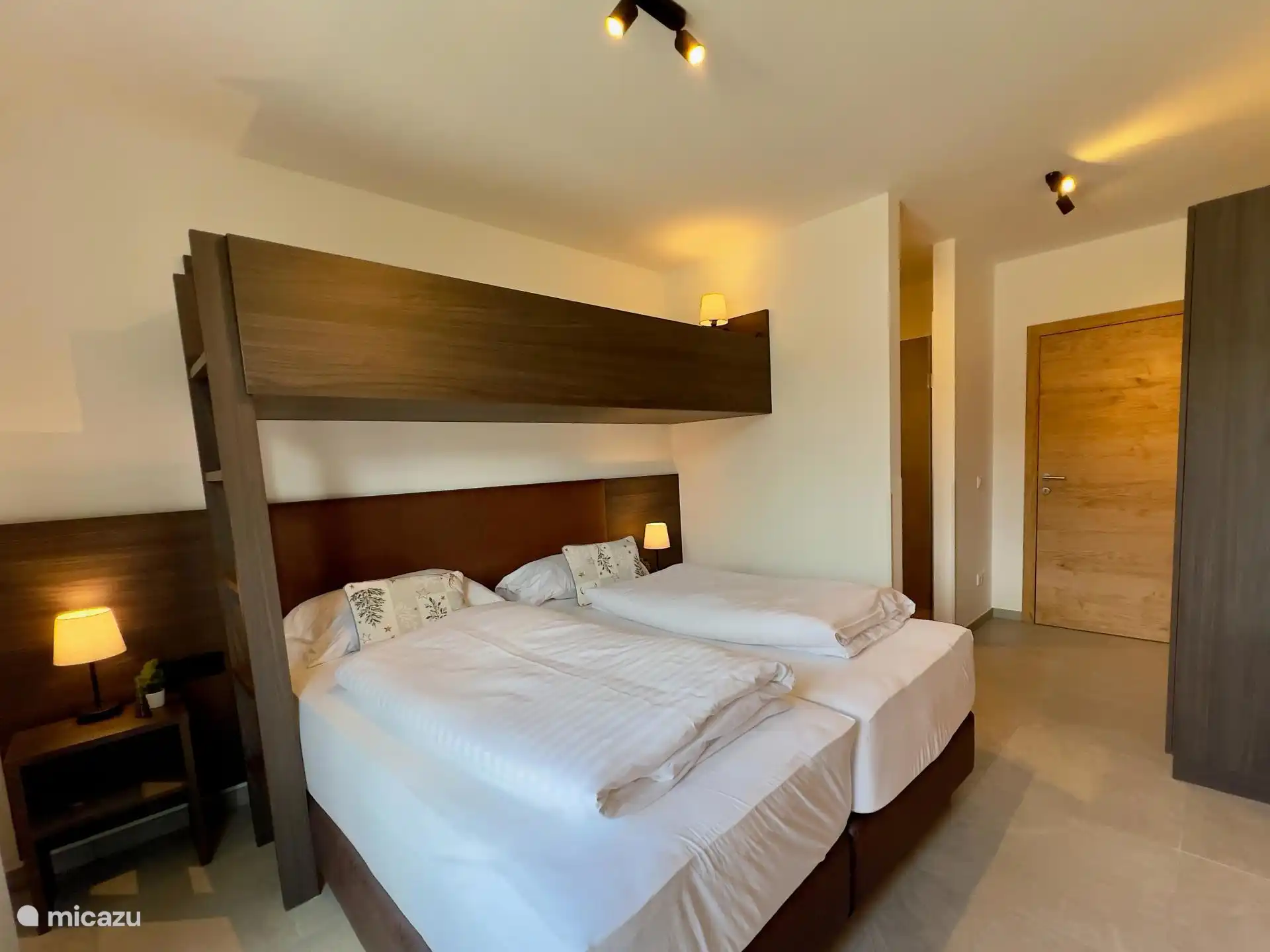 Chambre 2, 3p.