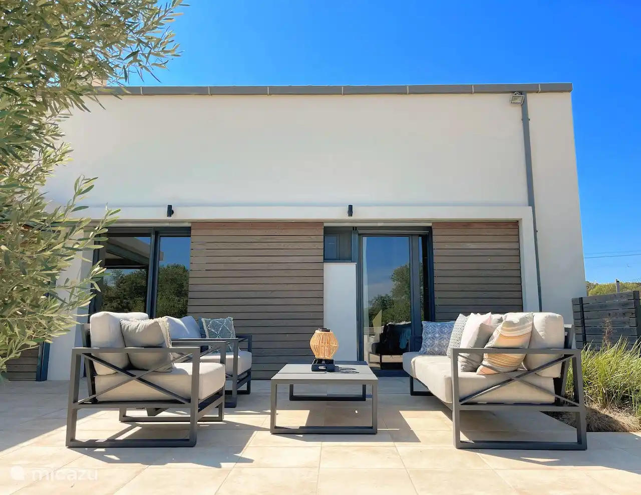 Loungeset op het zonneterras