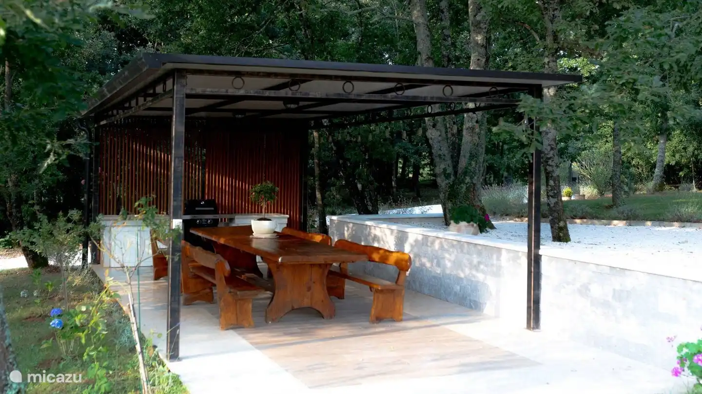 Table à manger extérieure
