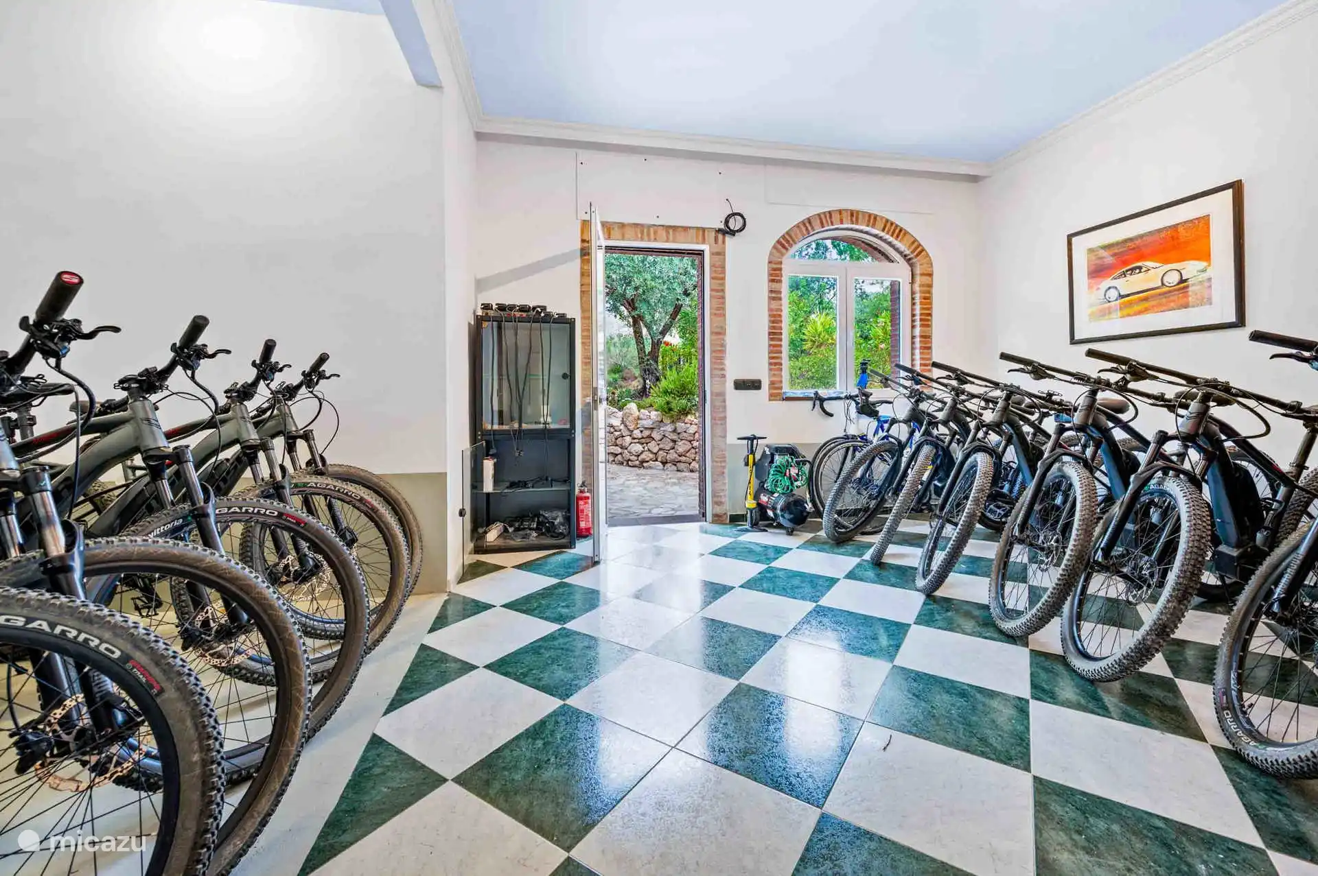 Verhuur van racefietsen en e-bikes